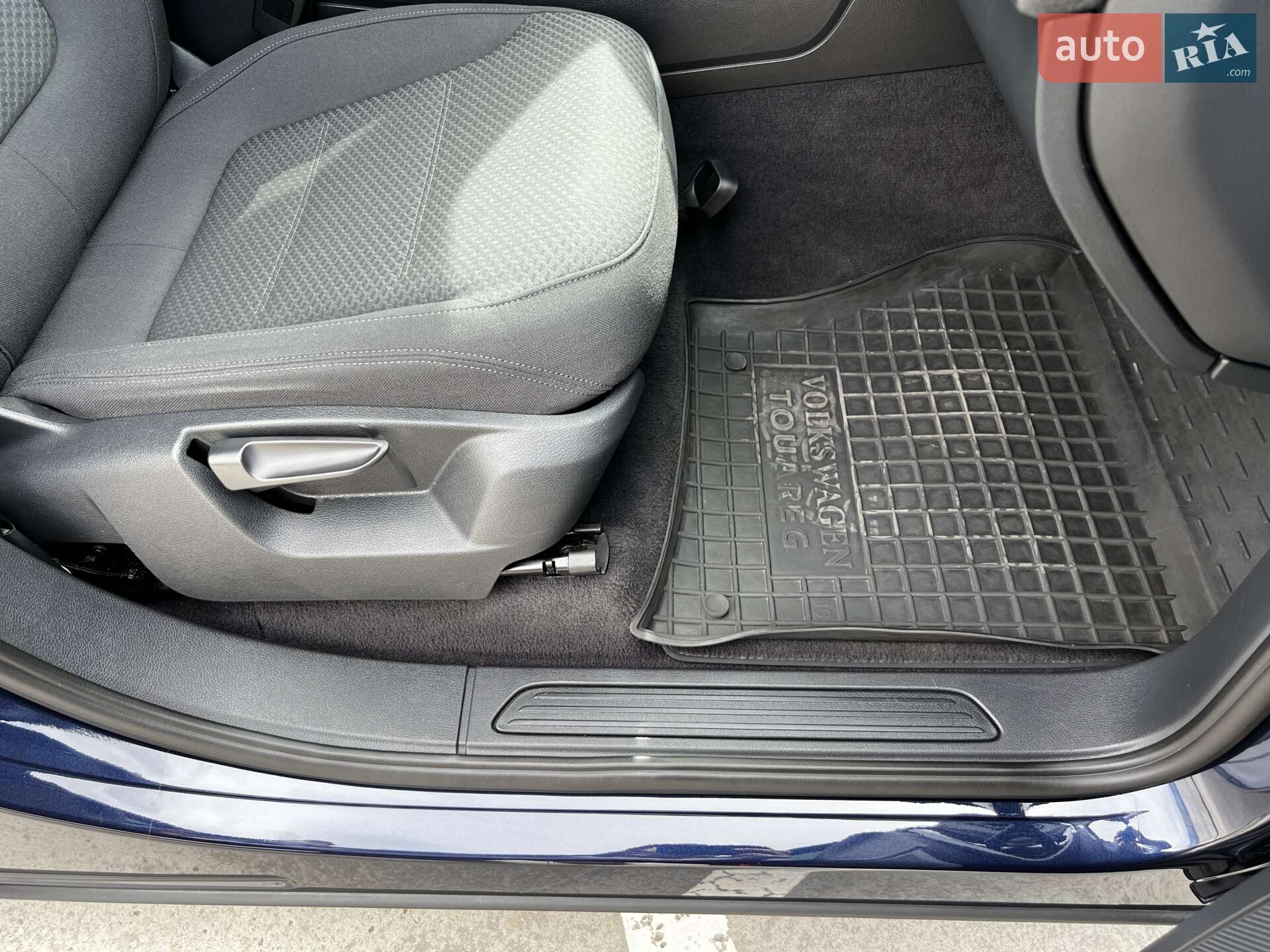 Volkswagen Touareg 2012 VIN WVGZZZ7PZCD048954 фото оголошення 44 з 56