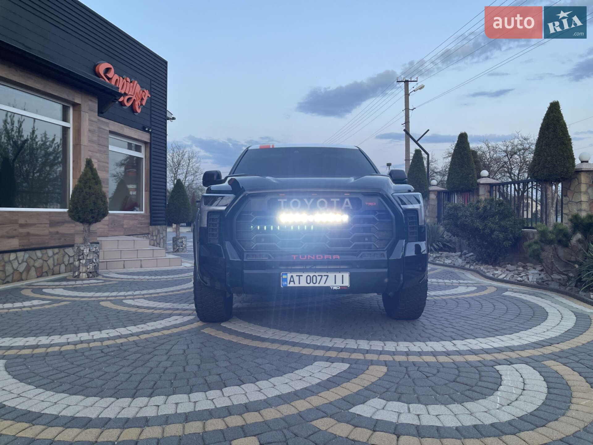 Toyota Tundra 2022 VIN 5TFLA5DB6NX053142 фото оголошення 4 з 31