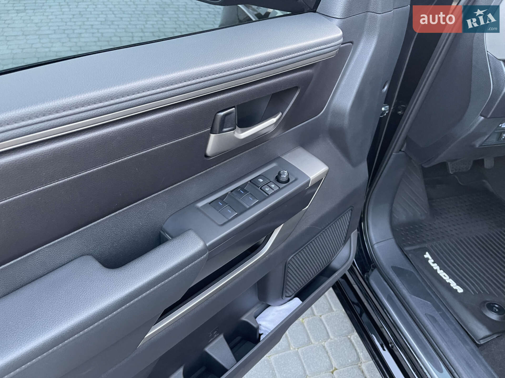 Toyota Tundra 2022 VIN 5TFLA5DB6NX053142 фото оголошення 17 з 31