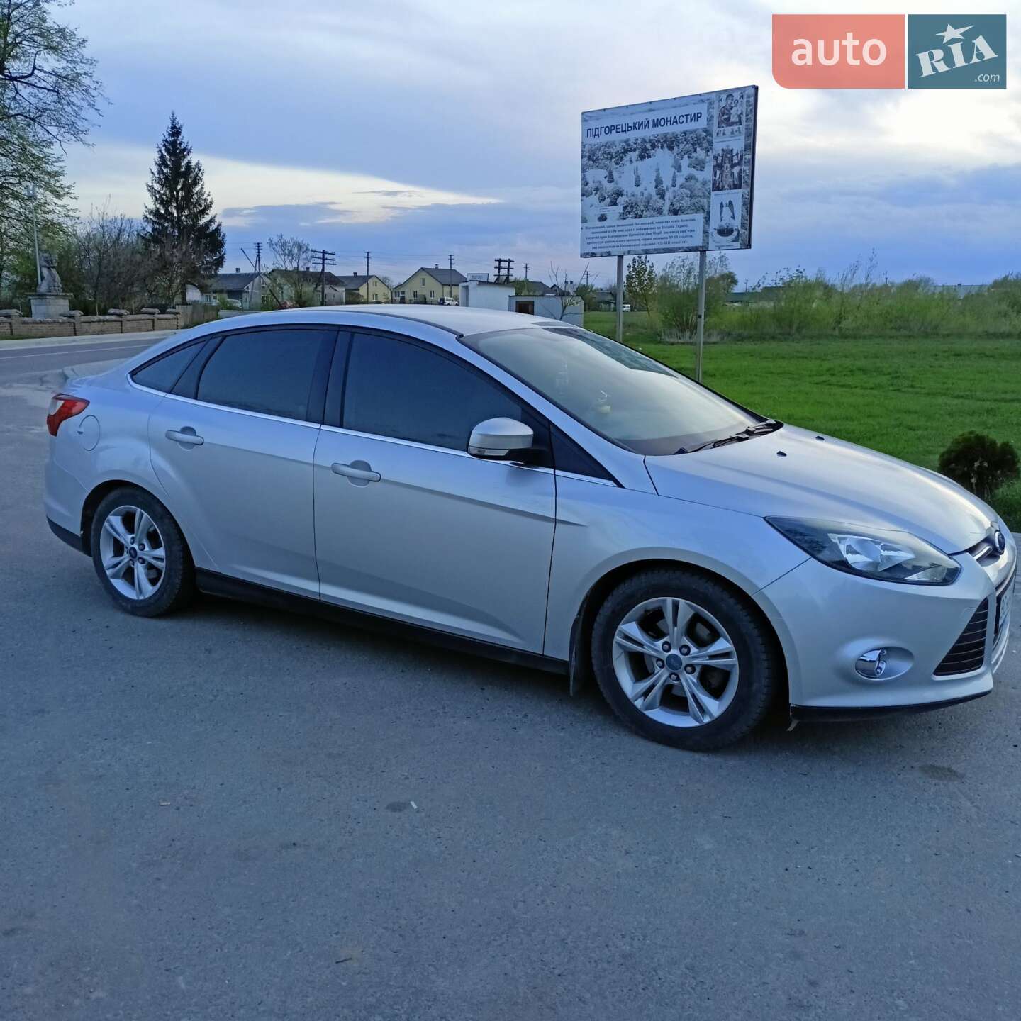 Ford Focus 2013 VIN WF0MXXGCBMDM22059 фото оголошення 2 з 9