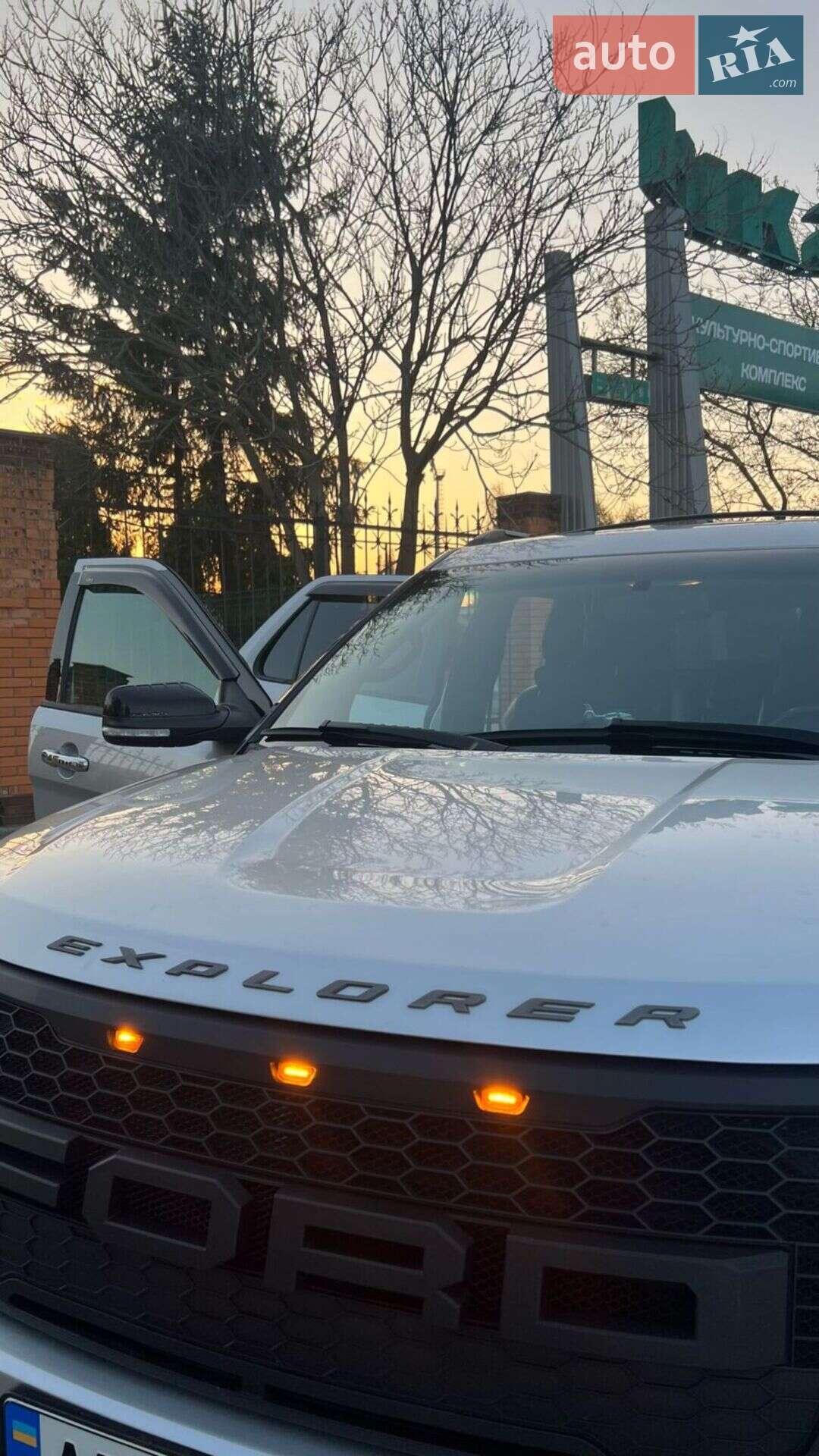 Ford Explorer 2013 VIN 1FM5K8F81EGA20408 фото оголошення 3 з 30