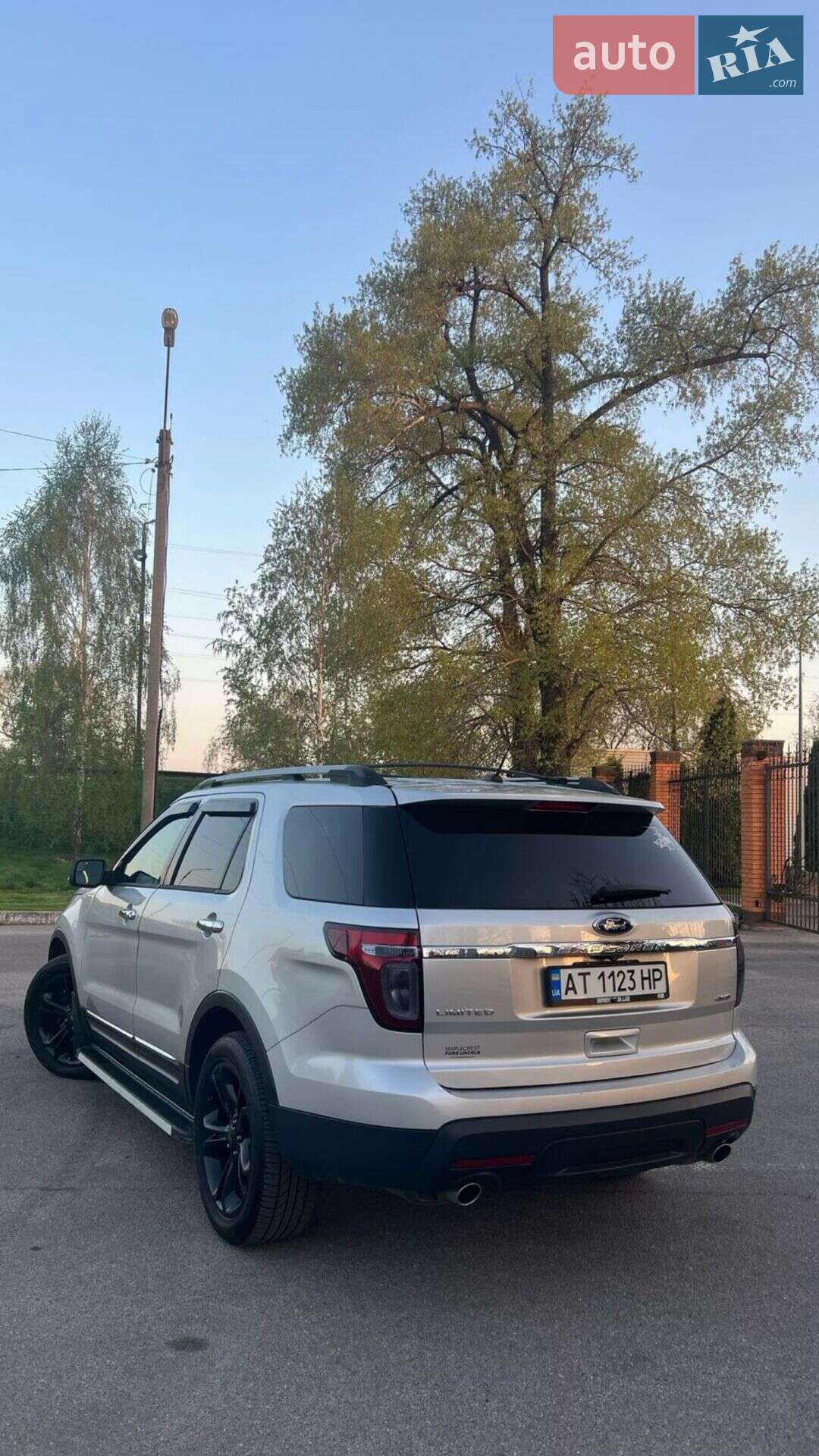 Ford Explorer 2013 VIN 1FM5K8F81EGA20408 фото оголошення 12 з 30