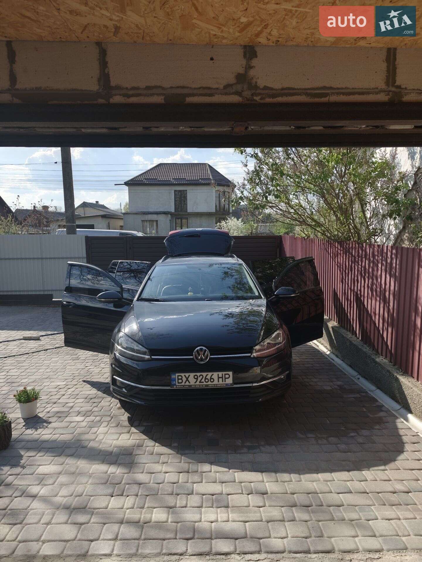 Volkswagen Golf 2017 VIN WVWZZZAUZJP532400 фото оголошення 3 з 5
