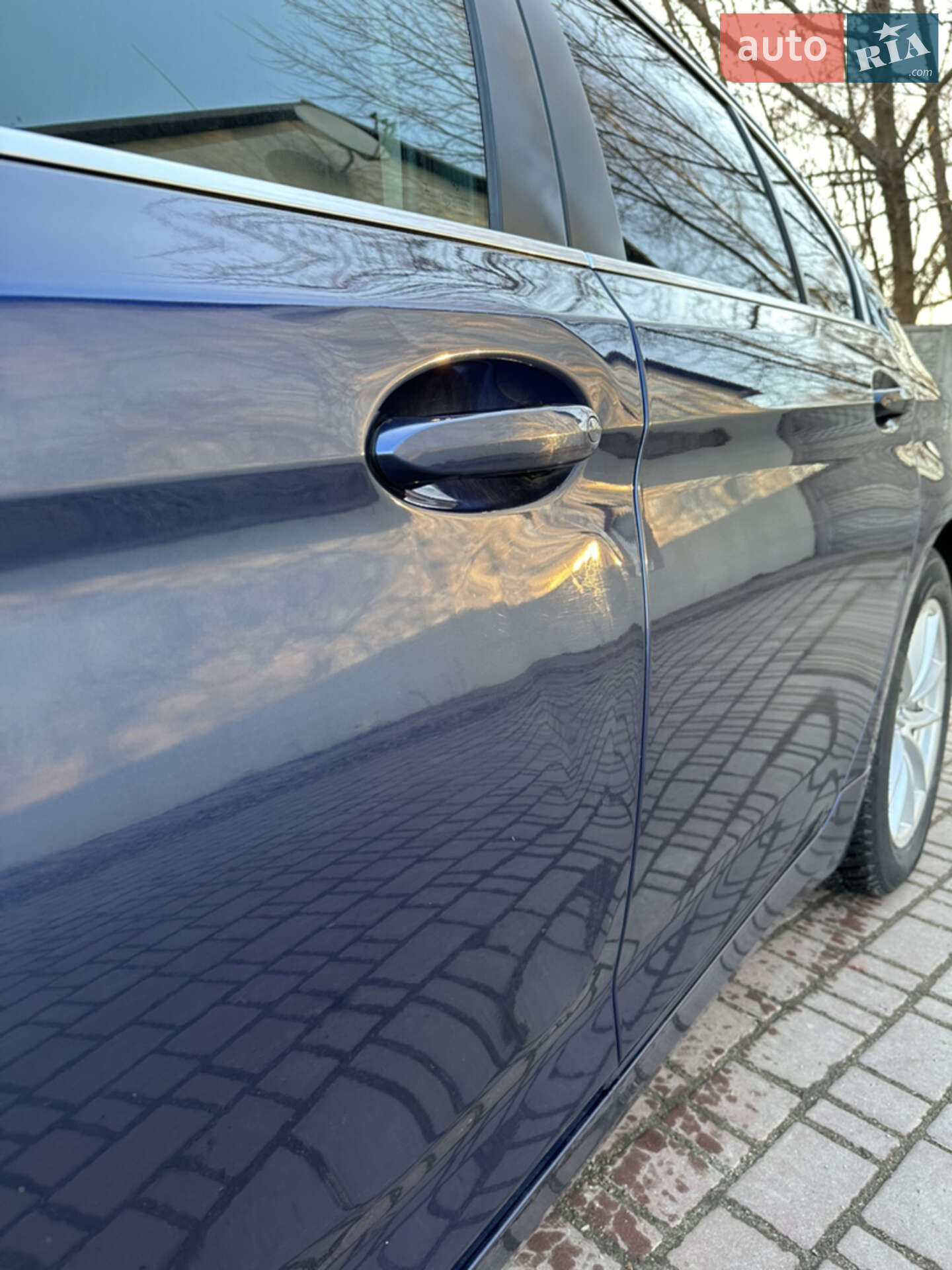 BMW 5 Series 2018 VIN WBAJA91010B304962 фото оголошення 9 з 15