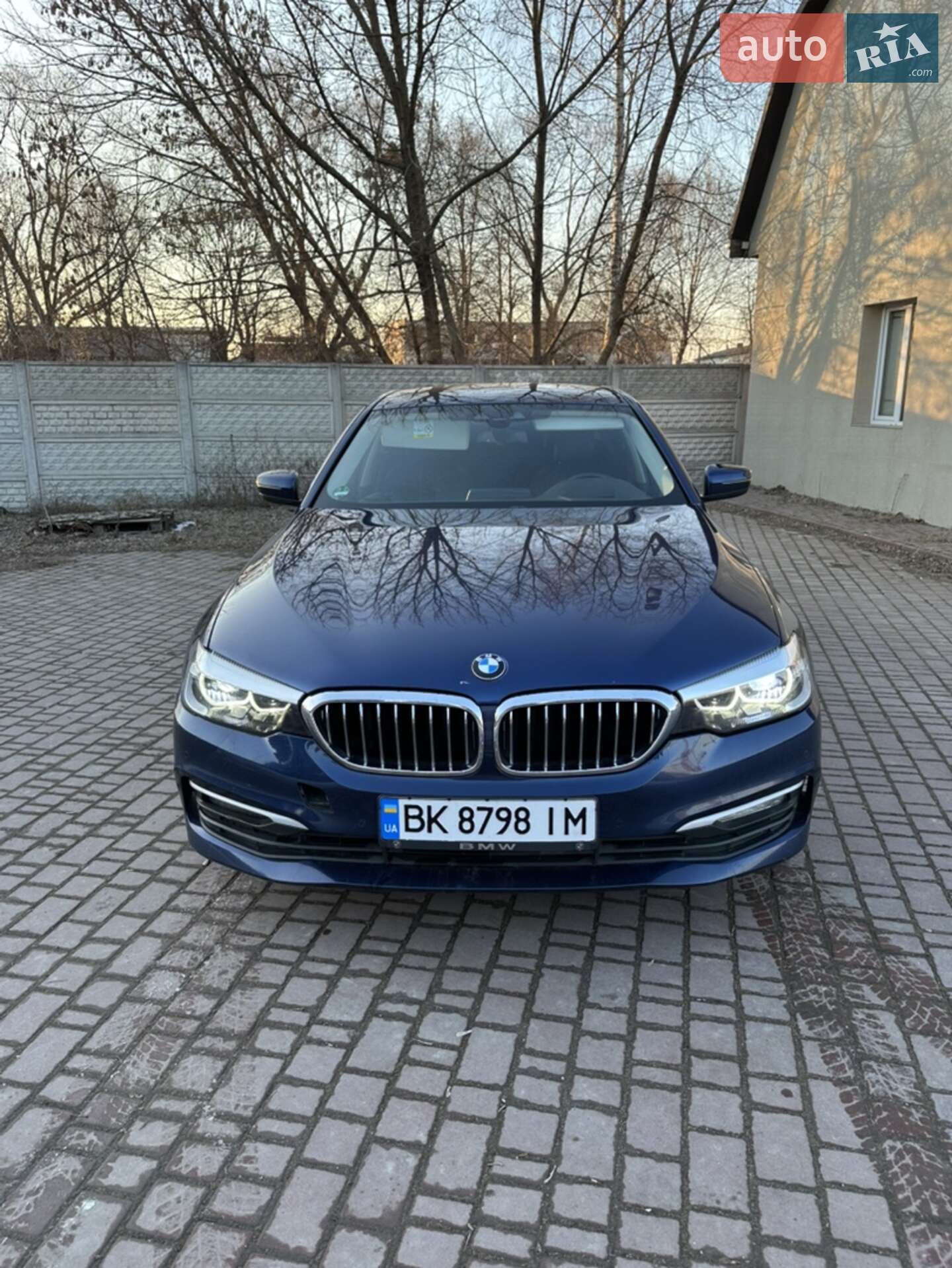 BMW 5 Series 2018 VIN WBAJA91010B304962 фото оголошення 5 з 15