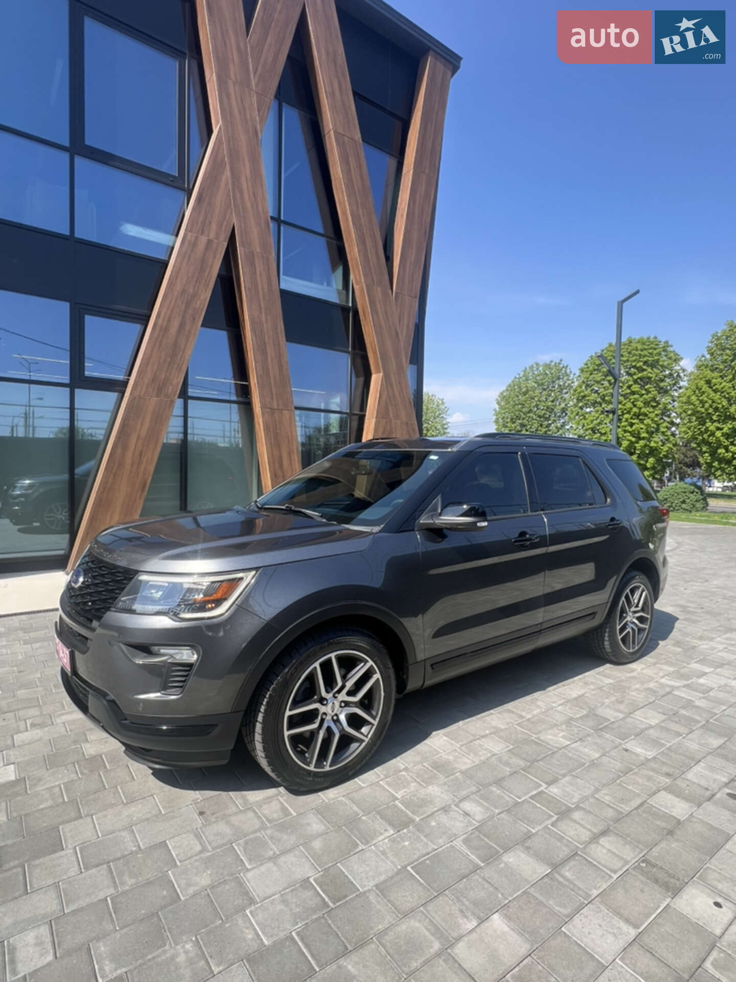 Ford Explorer 2018 VIN 1FM5K8GT6JGC64262 фото оголошення 6 з 25