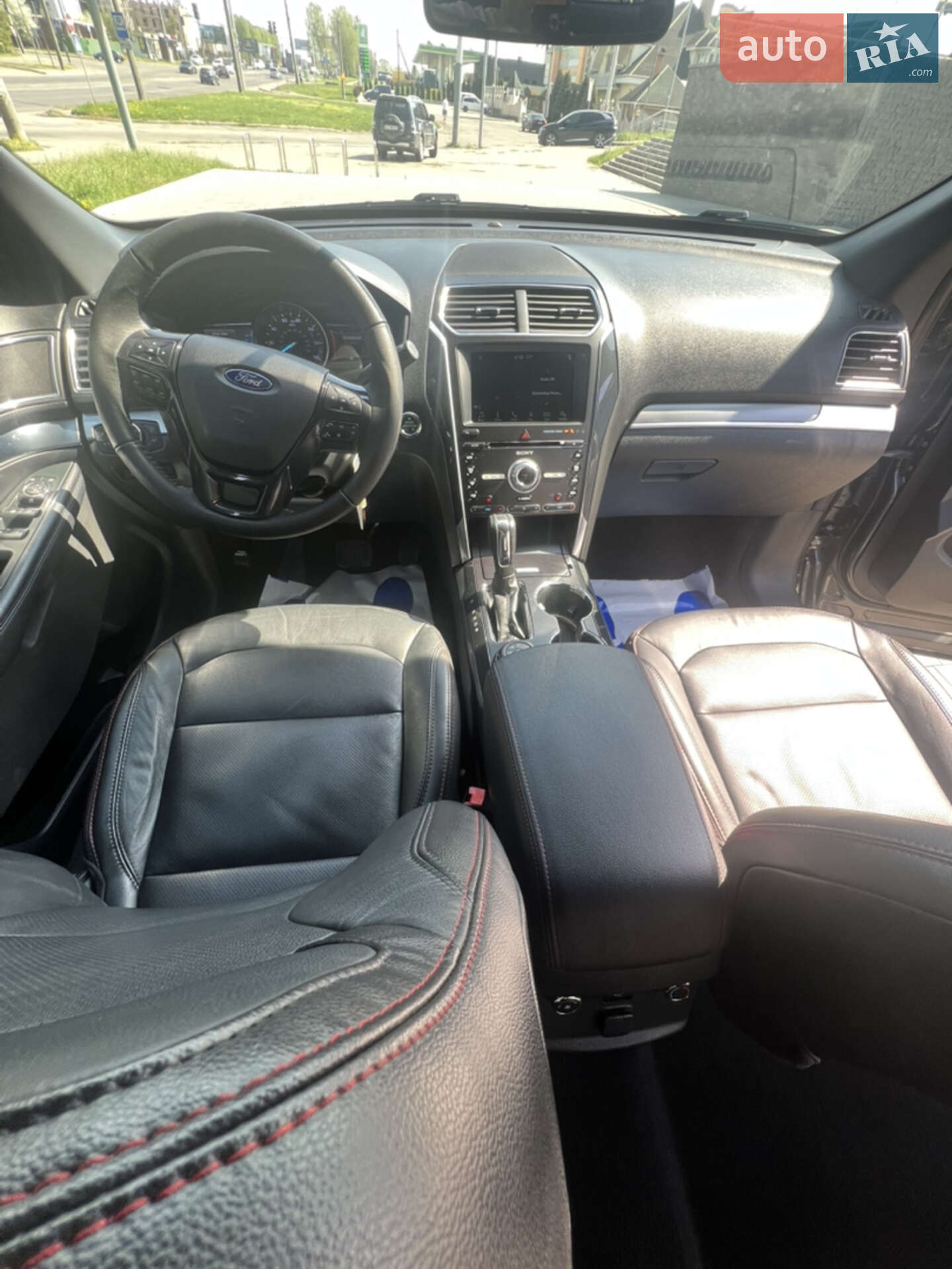 Ford Explorer 2018 VIN 1FM5K8GT6JGC64262 фото оголошення 18 з 25