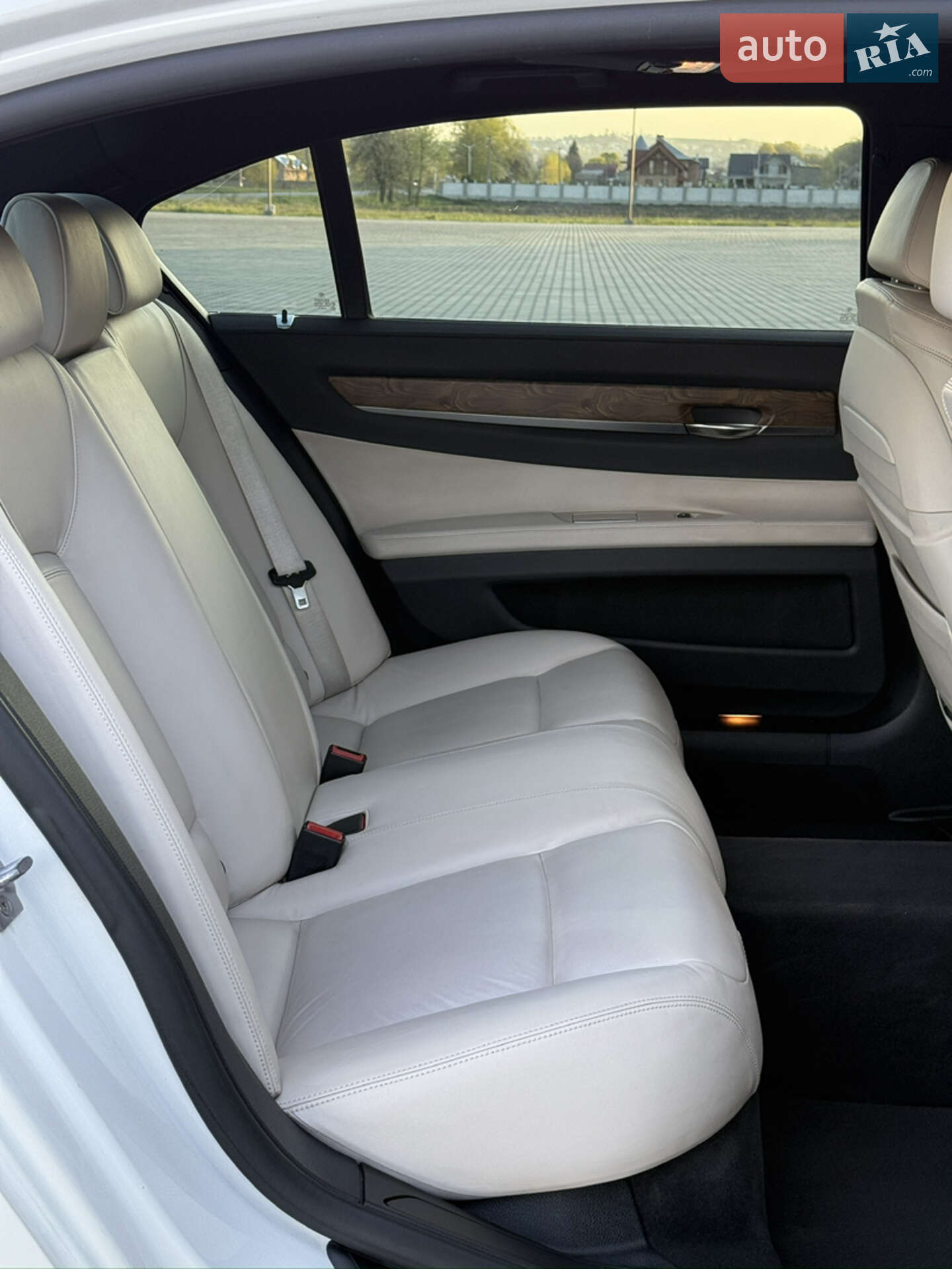 BMW 7 Series 2013 VIN WBAYE4C54DD137439 фото оголошення 14 з 67