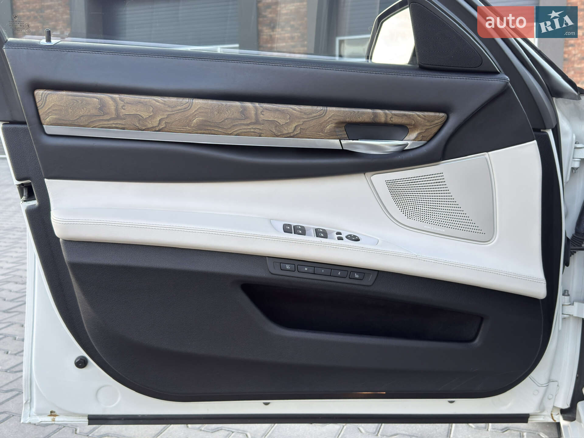 BMW 7 Series 2013 VIN WBAYE4C54DD137439 фото оголошення 23 з 67