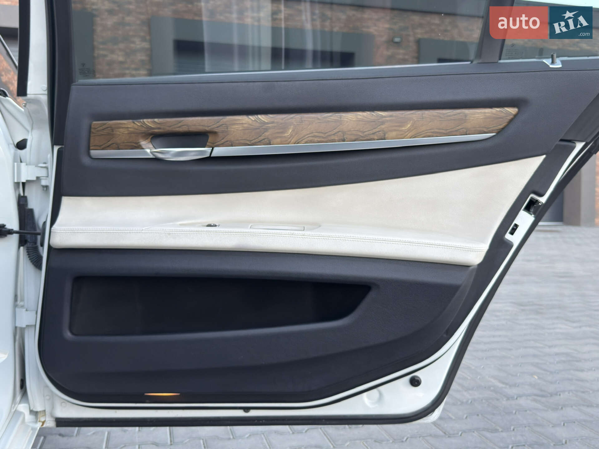 BMW 7 Series 2013 VIN WBAYE4C54DD137439 фото оголошення 26 з 67