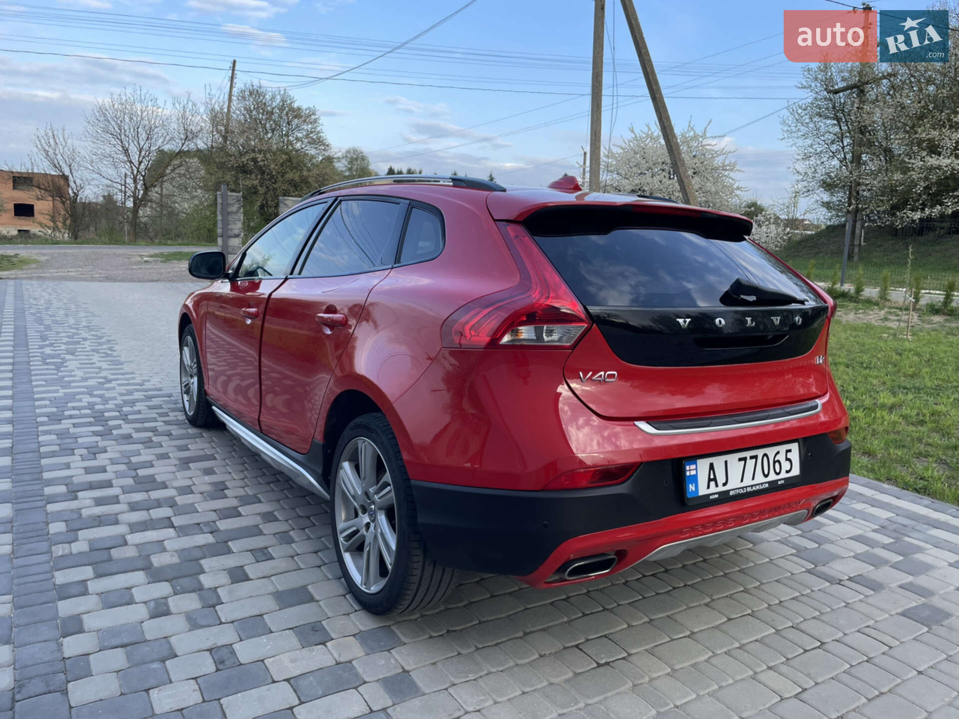 Volvo V40 Cross Country 2013 VIN YV1MZ8451D2002645 фото оголошення 7 з 44