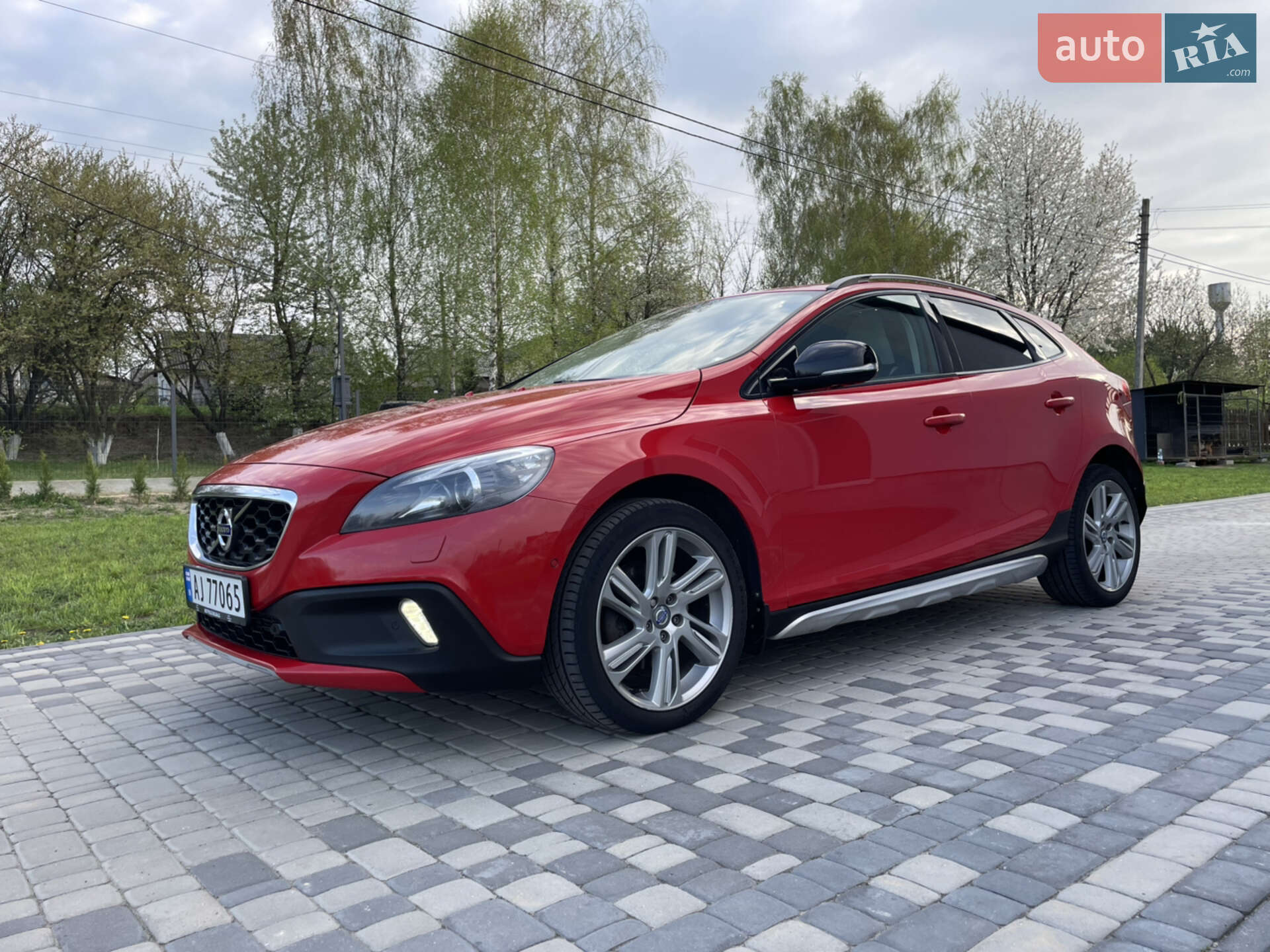 Volvo V40 Cross Country 2013 VIN YV1MZ8451D2002645 фото оголошення 11 з 44