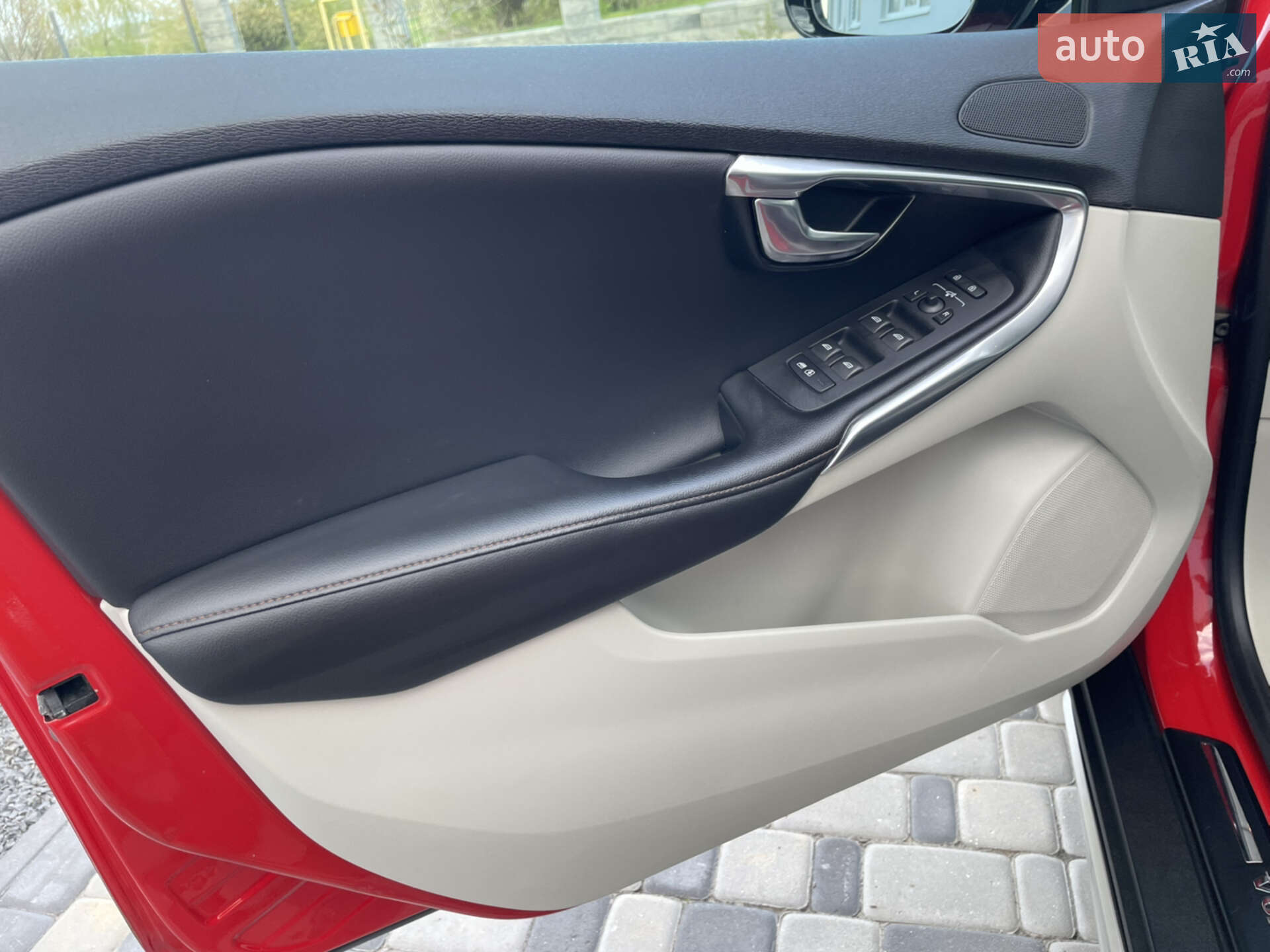 Volvo V40 Cross Country 2013 VIN YV1MZ8451D2002645 фото оголошення 18 з 44