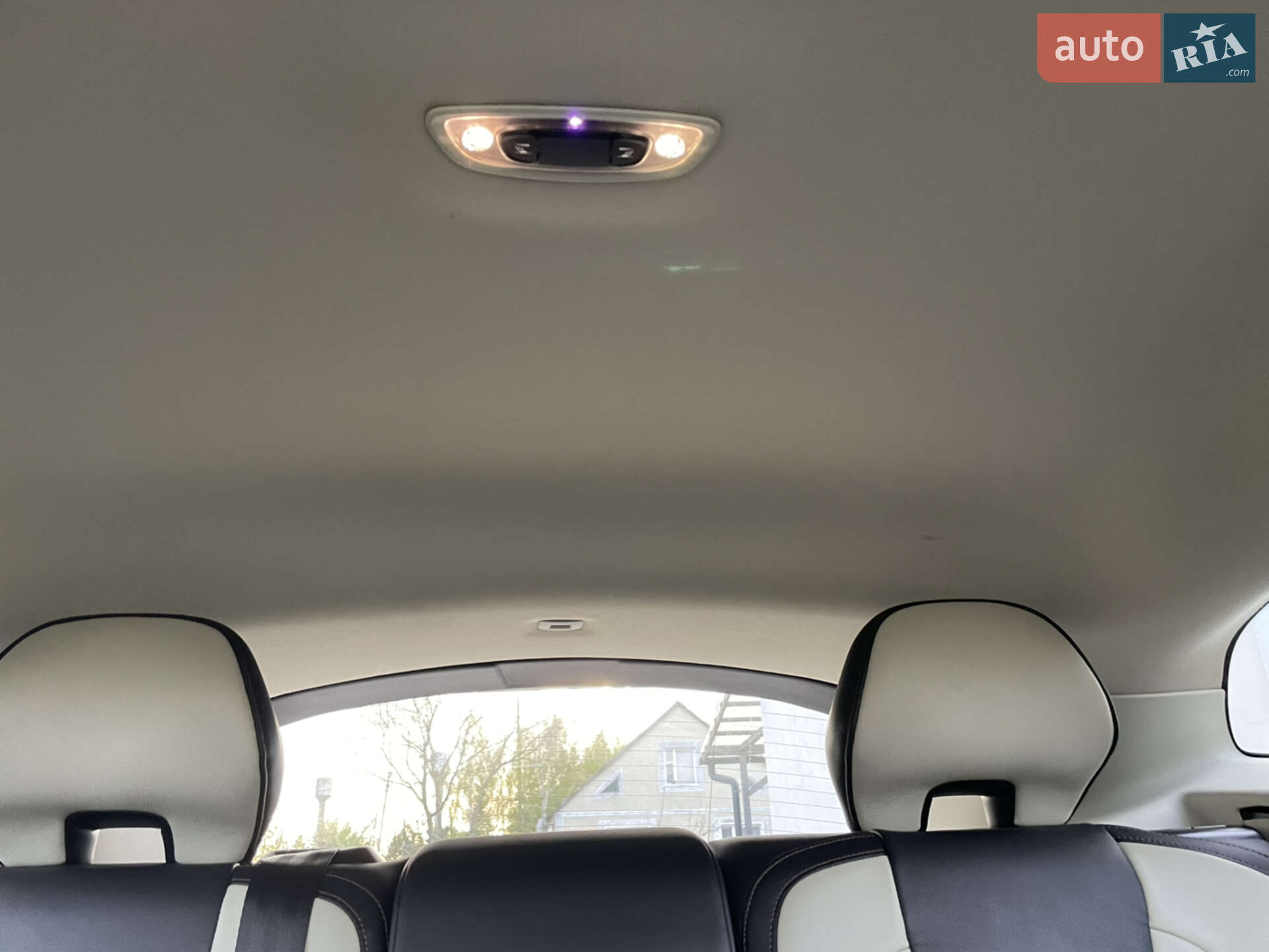 Volvo V40 Cross Country 2013 VIN YV1MZ8451D2002645 фото оголошення 30 з 44