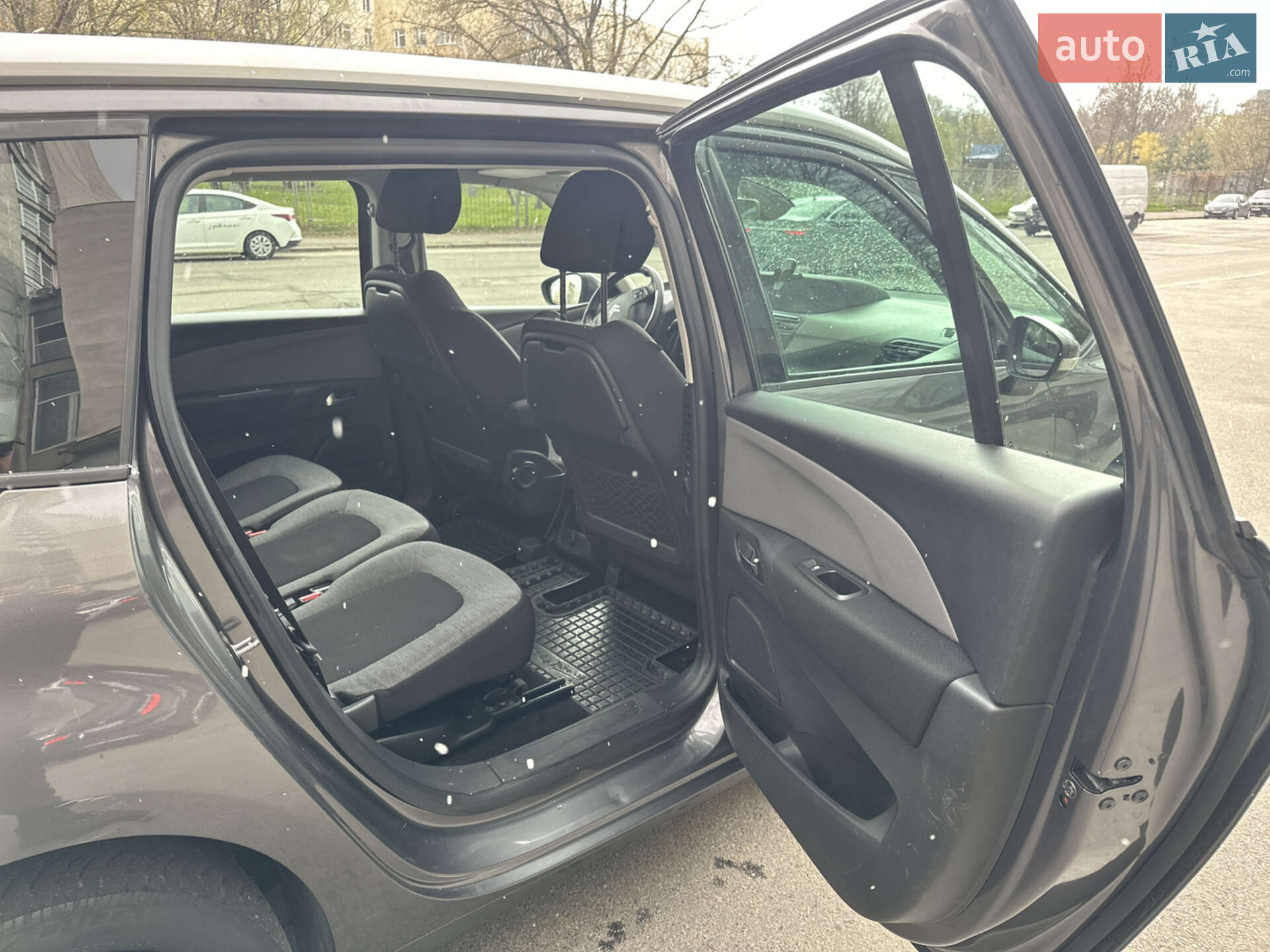 Citroen Grand C4 Picasso 2019 VIN VF73AYHZPKJ702263 фото оголошення 12 з 15