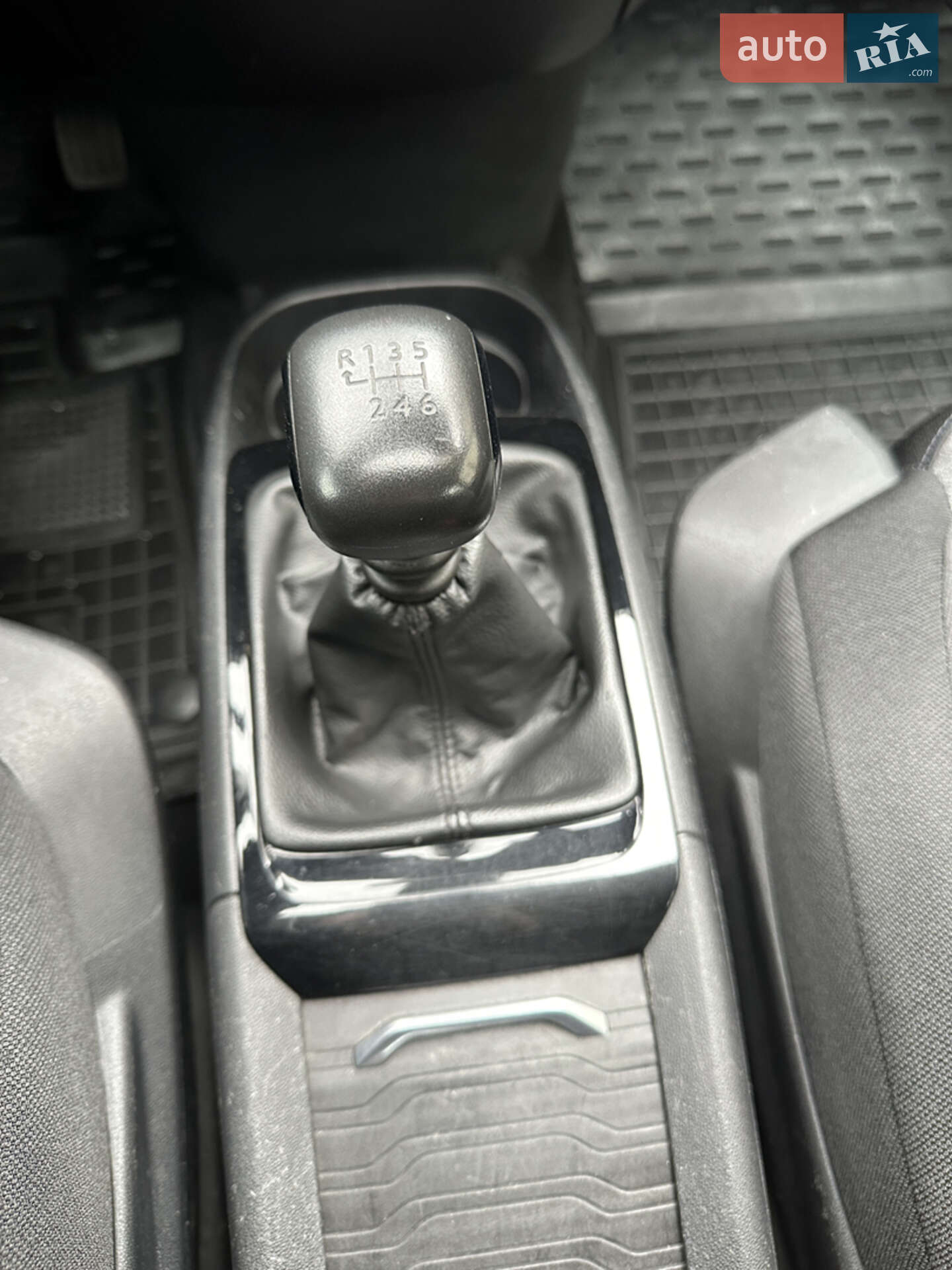 Citroen Grand C4 Picasso 2019 VIN VF73AYHZPKJ702263 фото оголошення 13 з 15