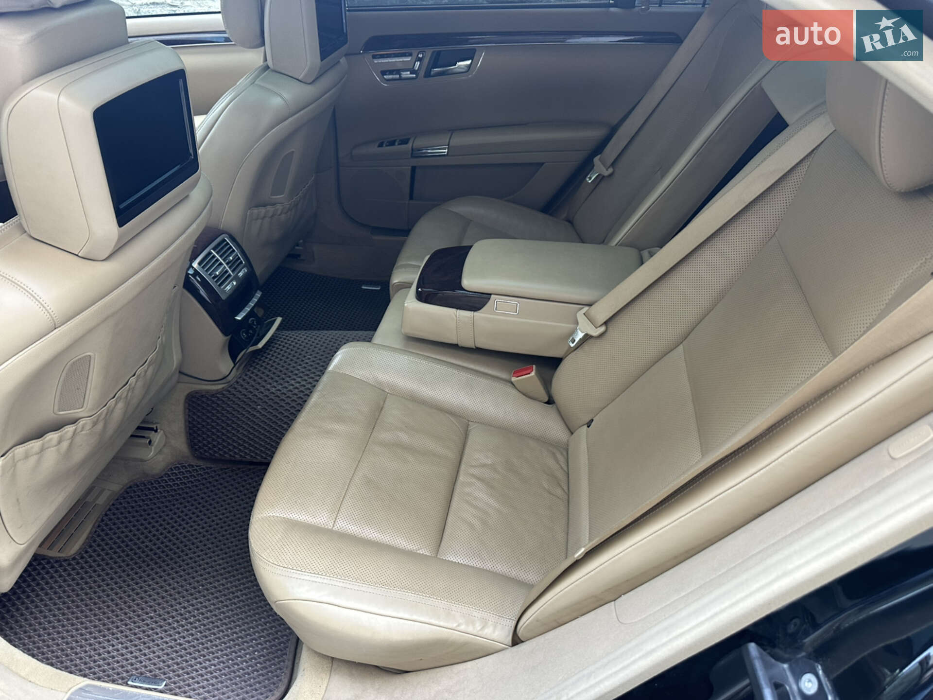 Mercedes-Benz S-Class 2010 VIN WDDNG8GBXAA341902 фото оголошення 13 з 22