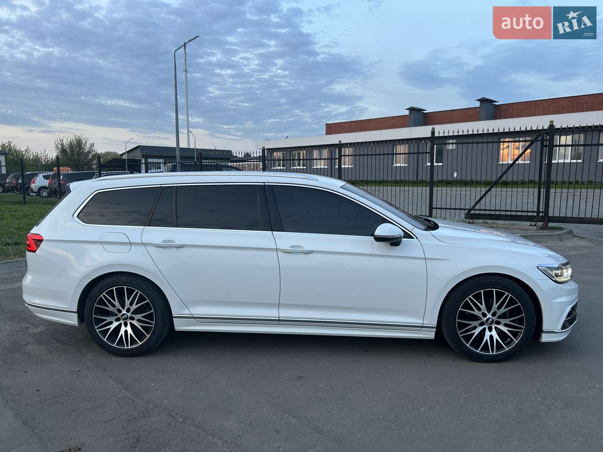 Volkswagen Passat 2018 VIN WVWZZZ3CZKE026334 фото оголошення 8 з 32