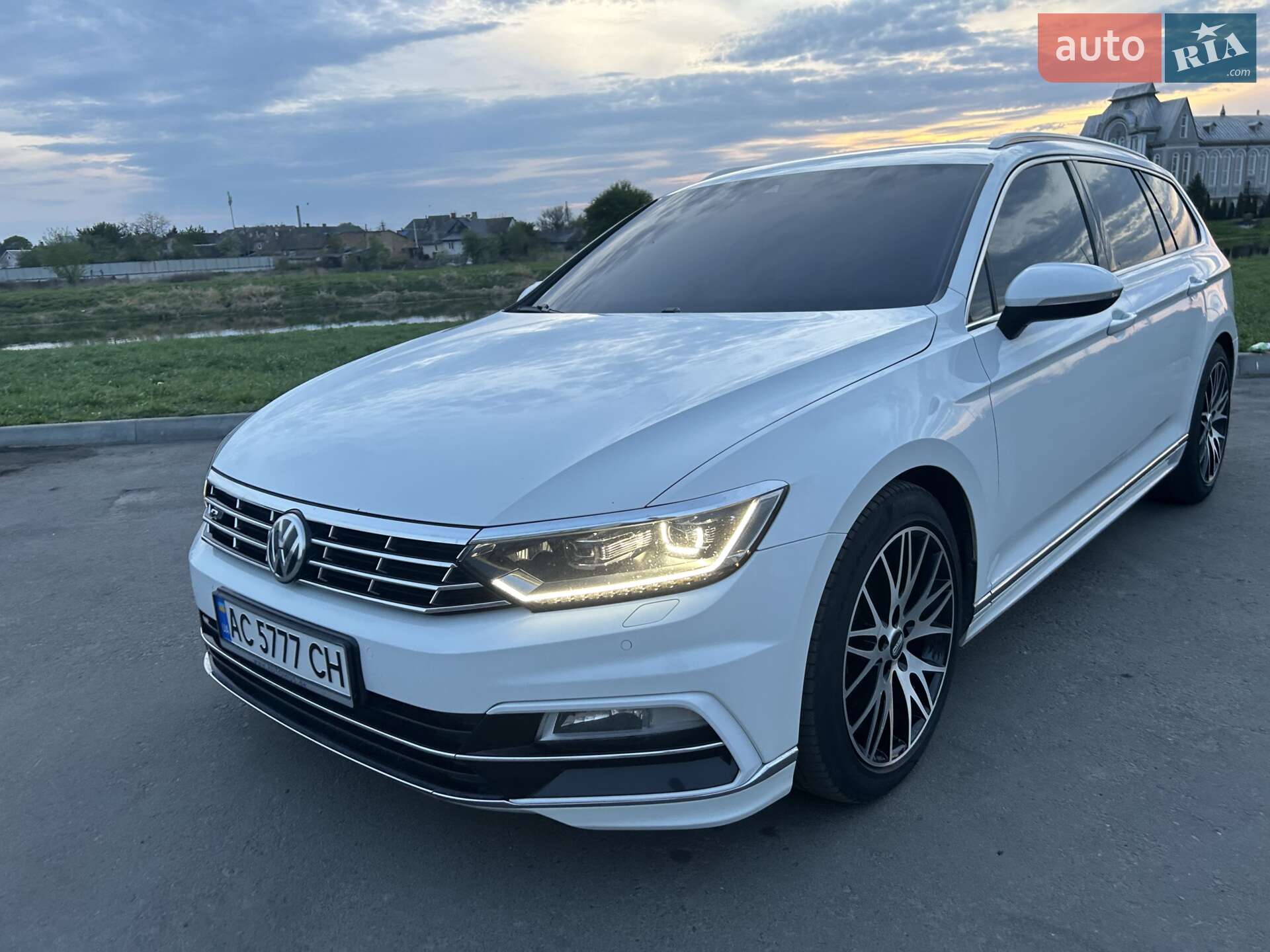 Volkswagen Passat 2018 VIN WVWZZZ3CZKE026334 фото оголошення 11 з 32