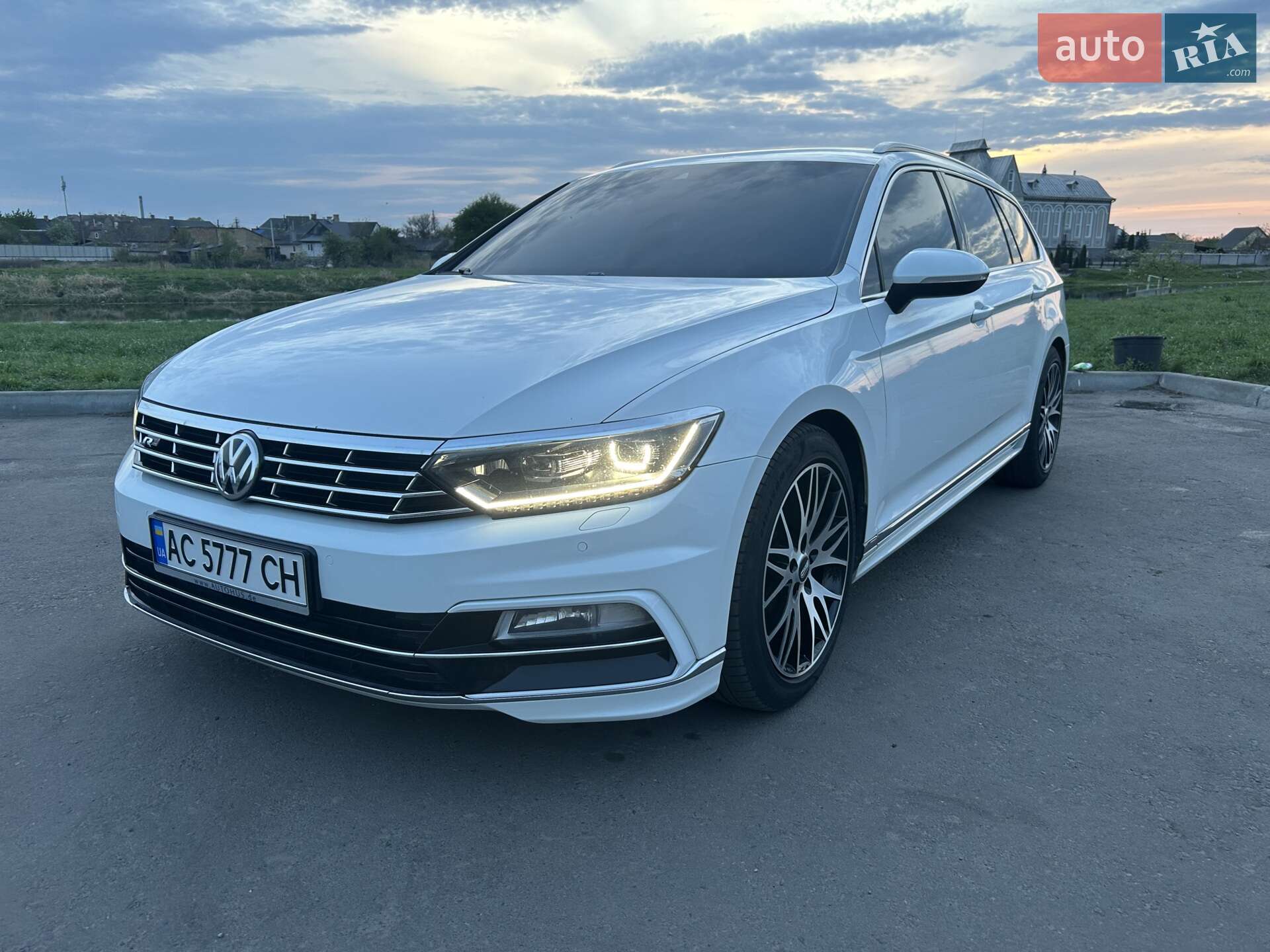 Volkswagen Passat 2018 VIN WVWZZZ3CZKE026334 фото оголошення 13 з 32