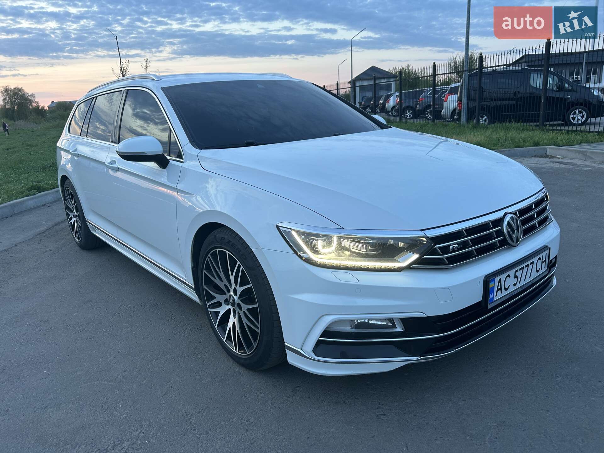 Volkswagen Passat 2018 VIN WVWZZZ3CZKE026334 фото оголошення 14 з 32