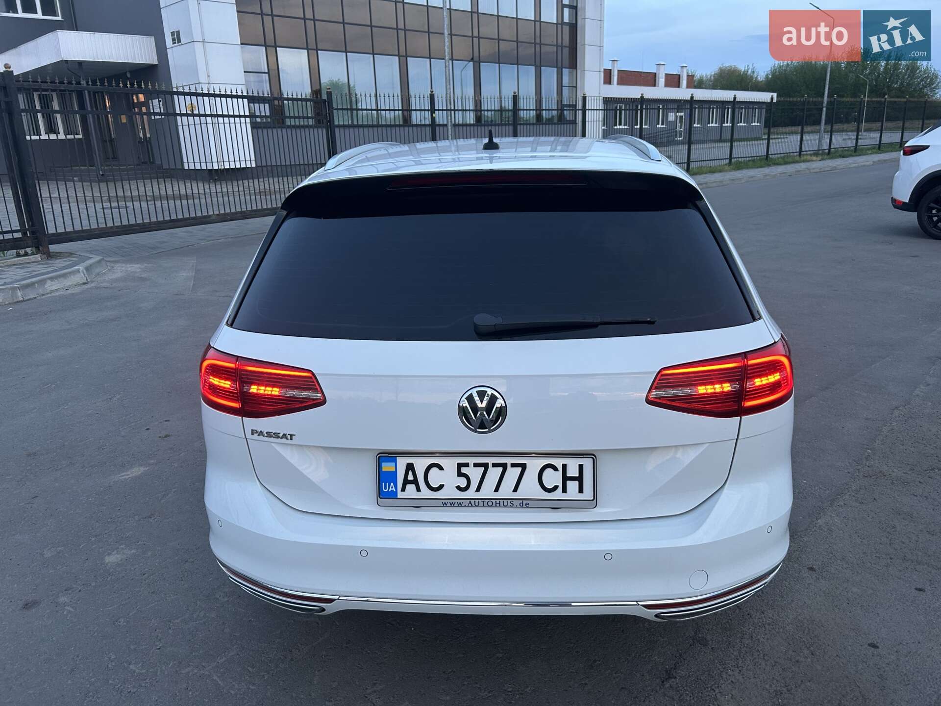 Volkswagen Passat 2018 VIN WVWZZZ3CZKE026334 фото оголошення 18 з 32