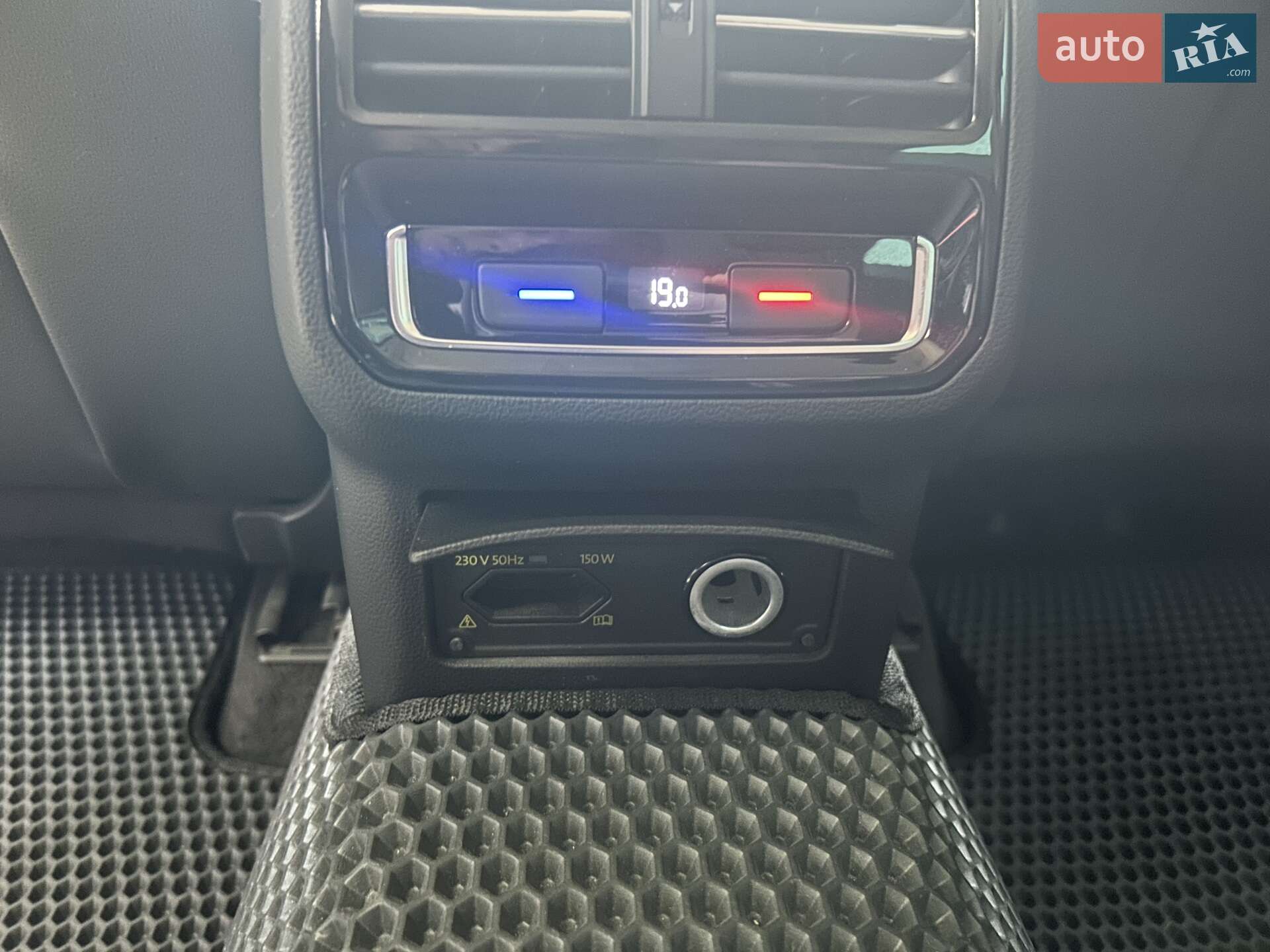Volkswagen Passat 2018 VIN WVWZZZ3CZKE026334 фото оголошення 32 з 32