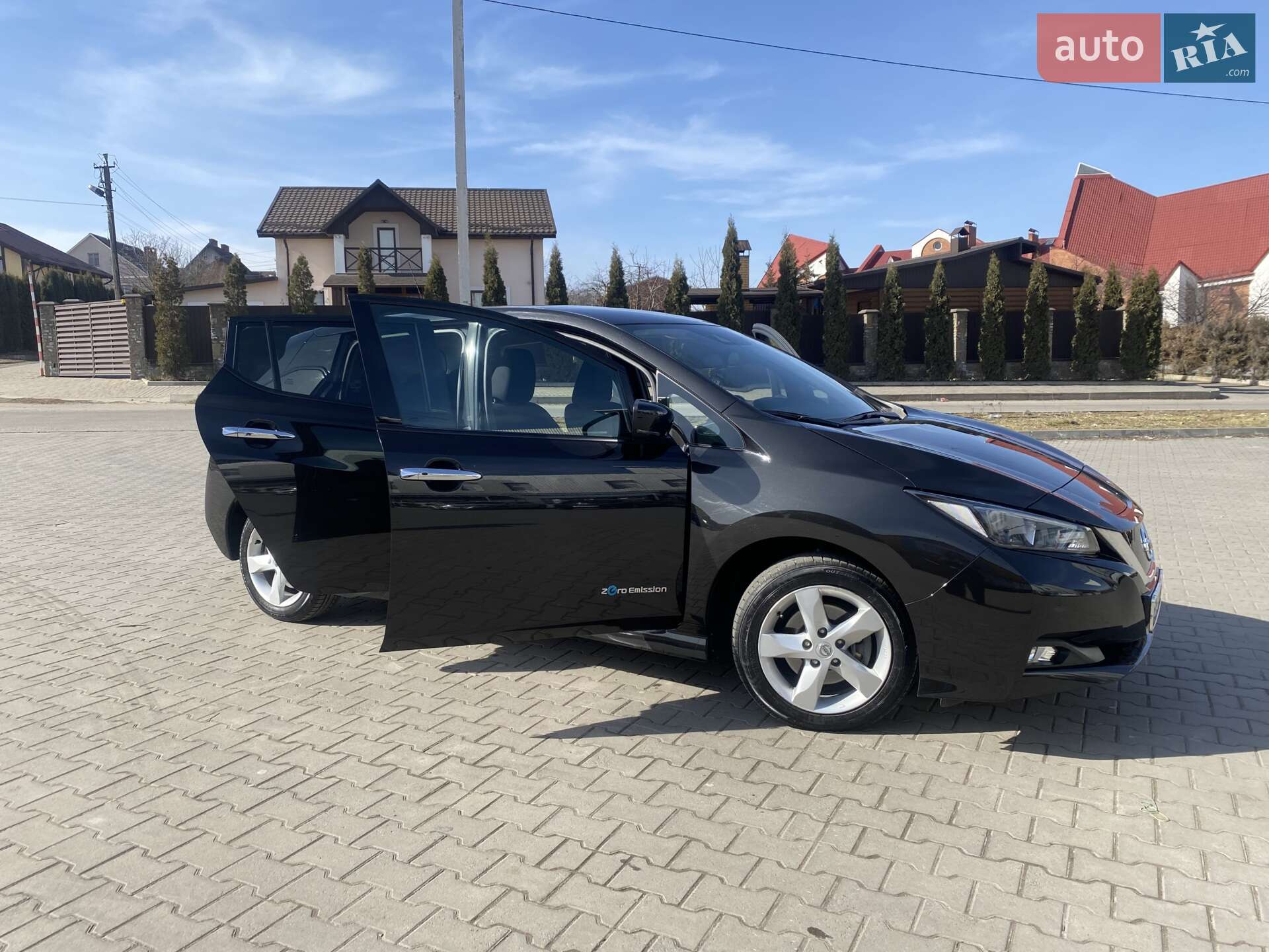 Nissan Leaf 2018 VIN SJNFAAZE1U0013001 фото оголошення 2 з 10