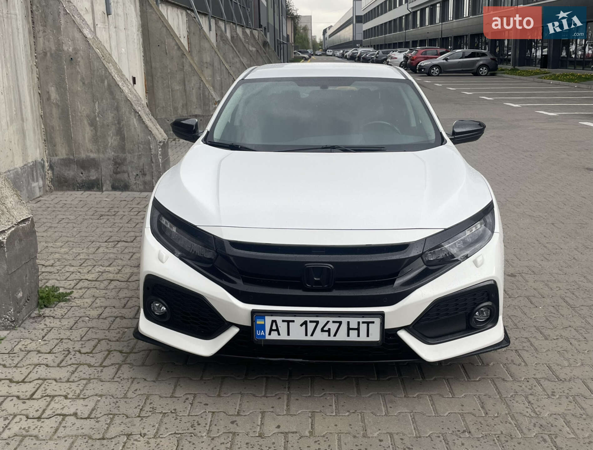 Honda Civic 2018 VIN 2HGFC2F50JH029139 фото оголошення 3 з 16
