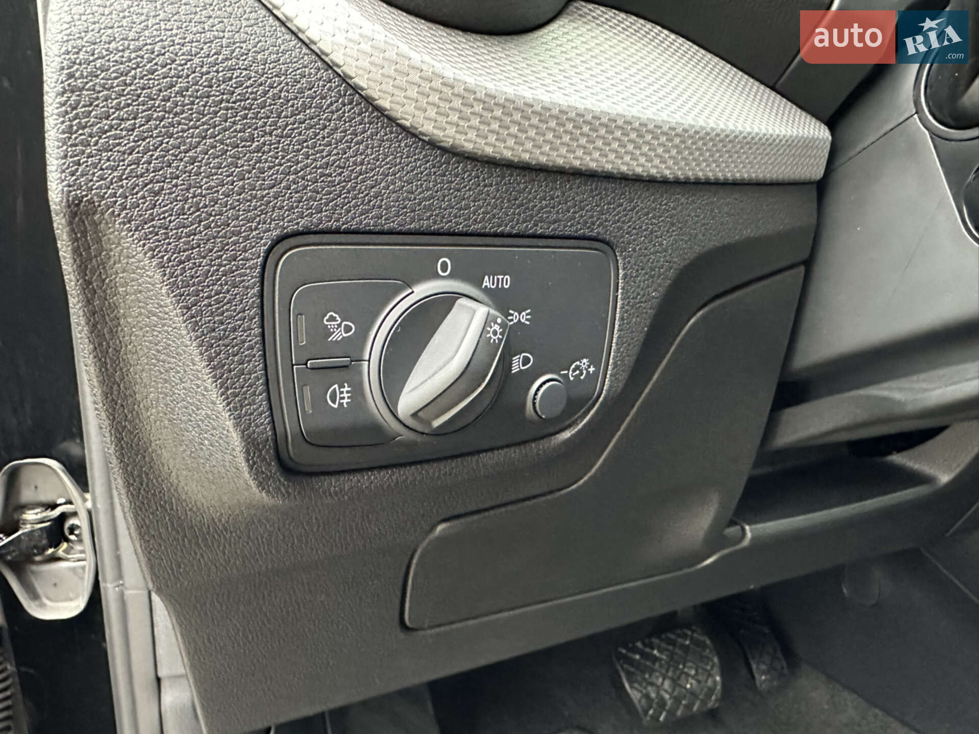Audi Q2 2018 VIN WAUZZZGA2KA014220 фото оголошення 16 з 38