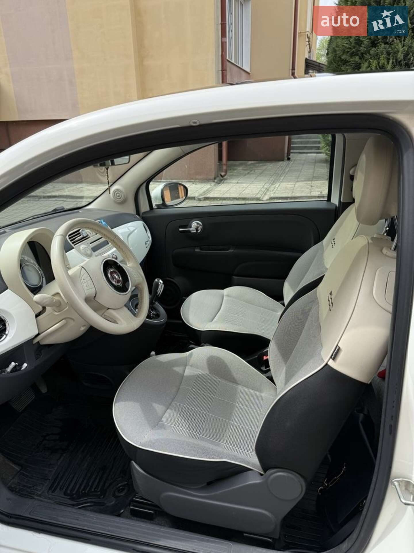 Fiat 500 2015 VIN ZFA3120000J411917 фото оголошення 4 з 6