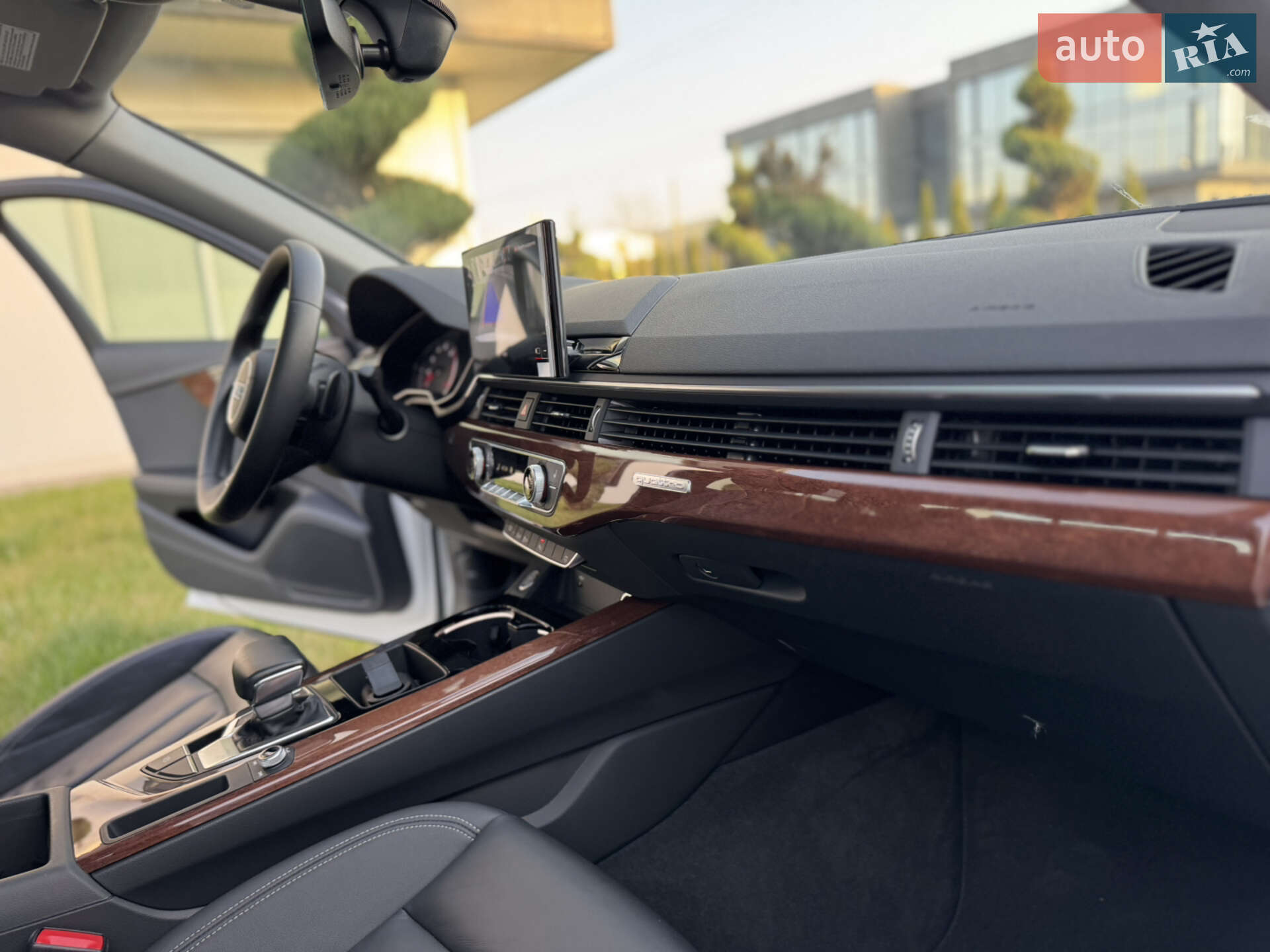 Audi A4 2020 VIN WAUABAF47MN002641 фото оголошення 3 з 16