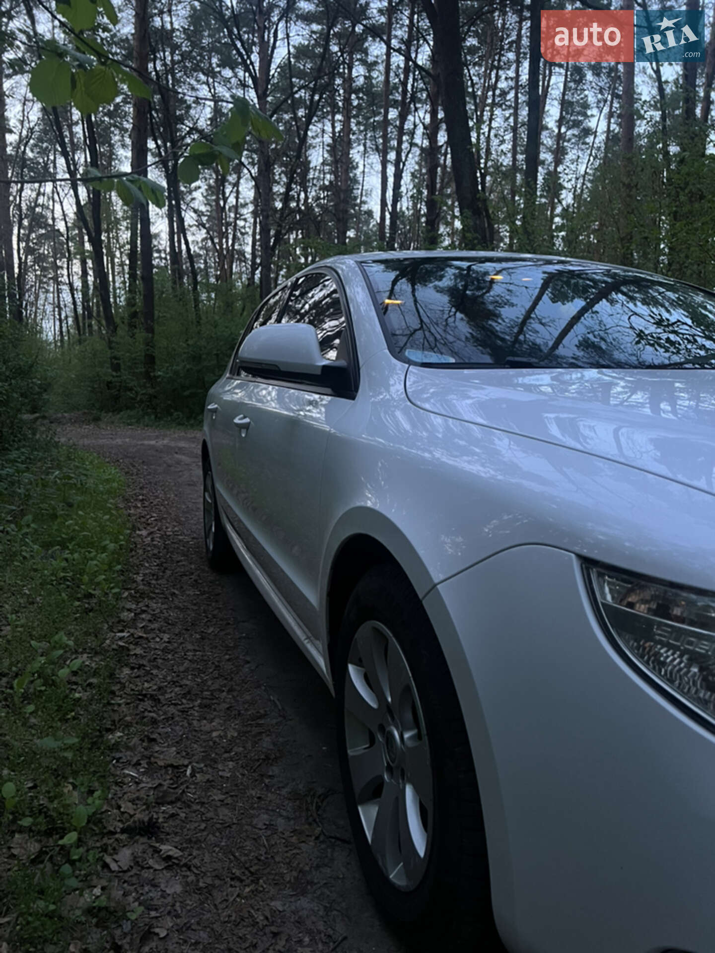 Skoda Superb 2010 VIN TMBAE73T2B9032077 фото оголошення 5 з 23