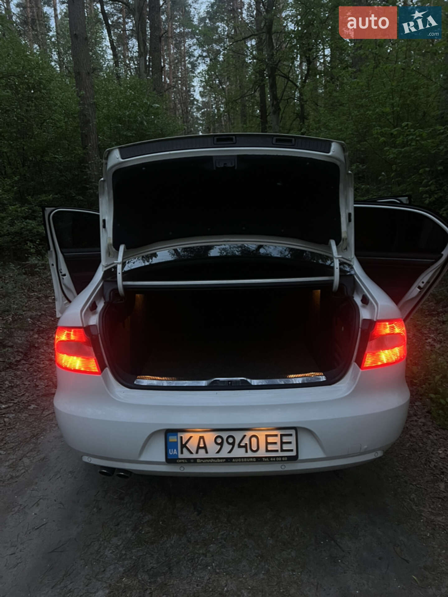Skoda Superb 2010 VIN TMBAE73T2B9032077 фото оголошення 13 з 23