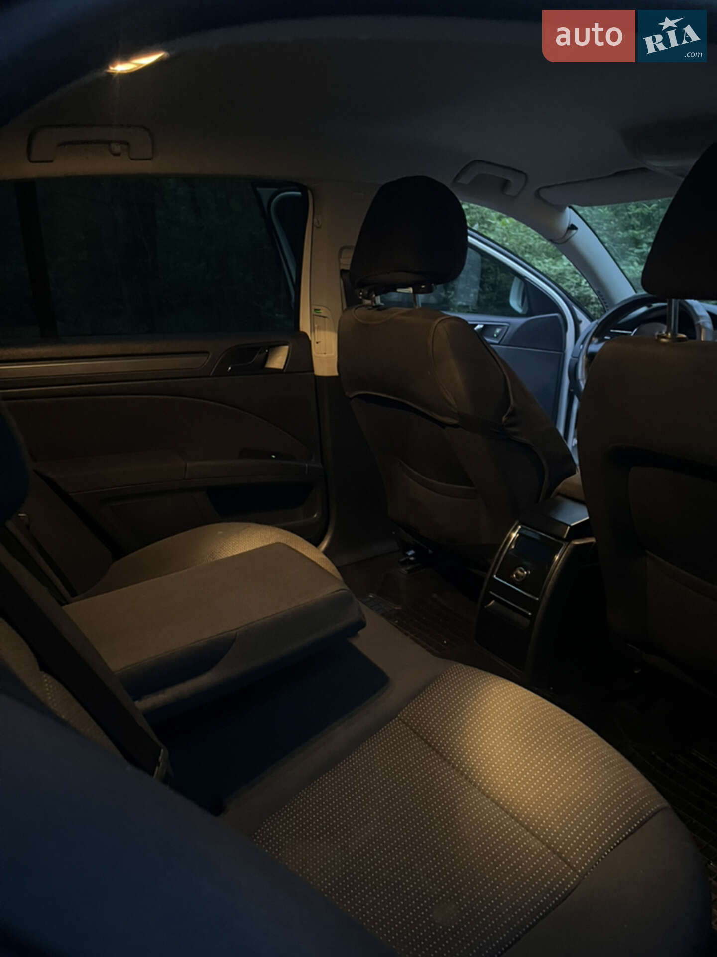 Skoda Superb 2010 VIN TMBAE73T2B9032077 фото оголошення 14 з 23