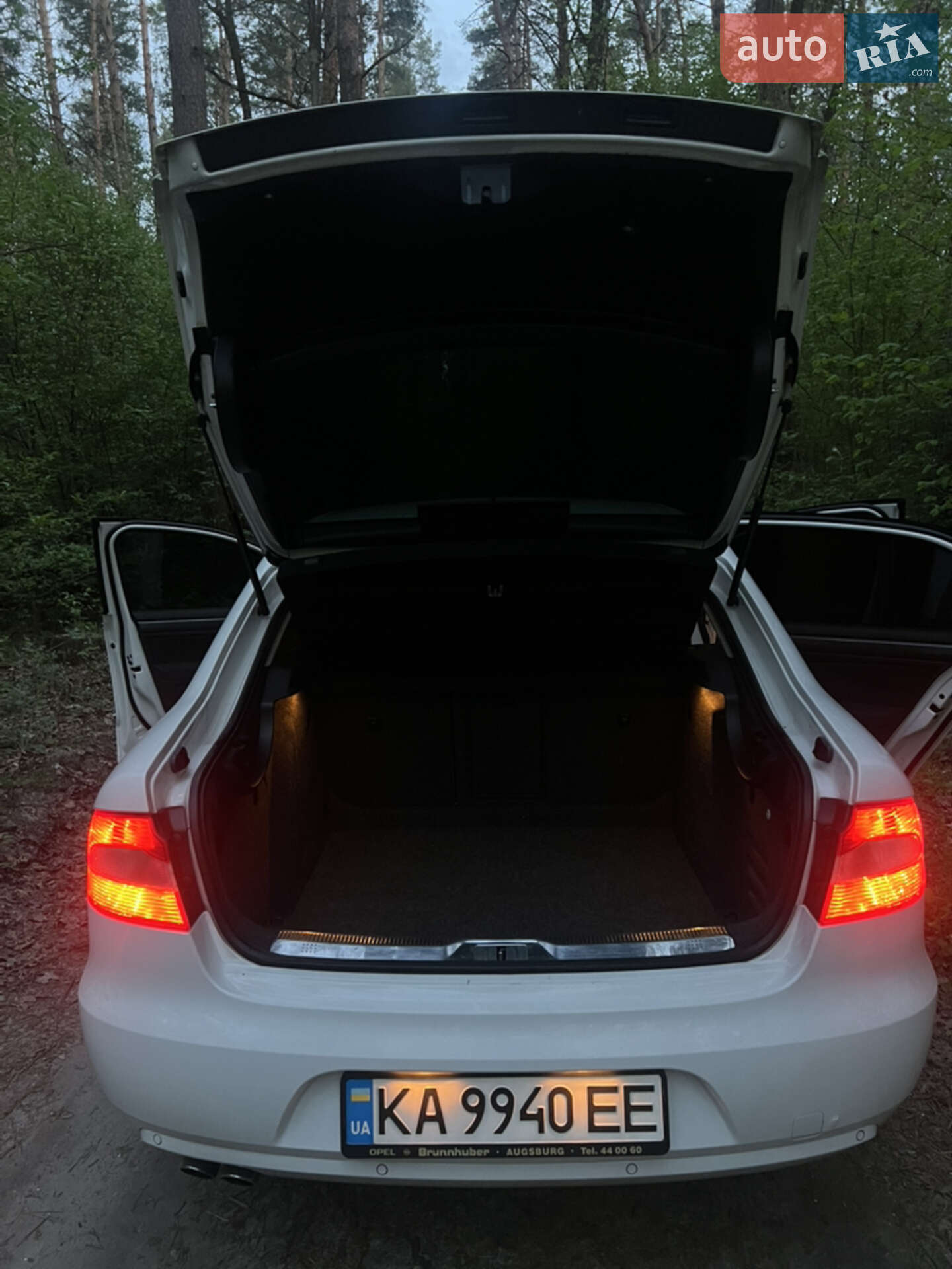 Skoda Superb 2010 VIN TMBAE73T2B9032077 фото оголошення 17 з 23