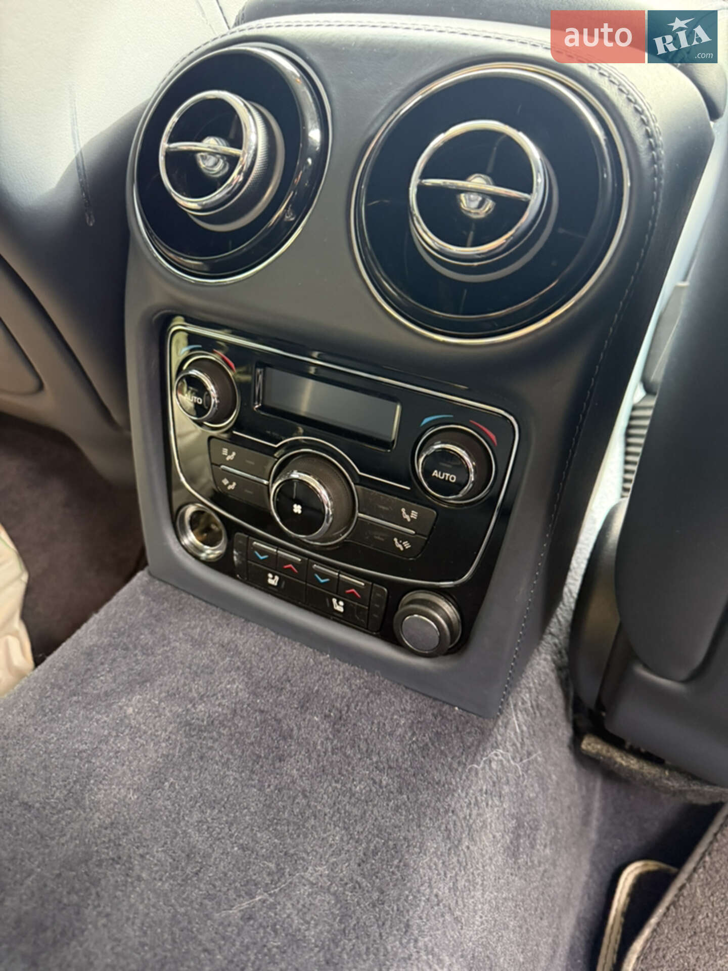 Jaguar XJ 2013 VIN SAJAJ26H7D8V46751 фото оголошення 17 з 22