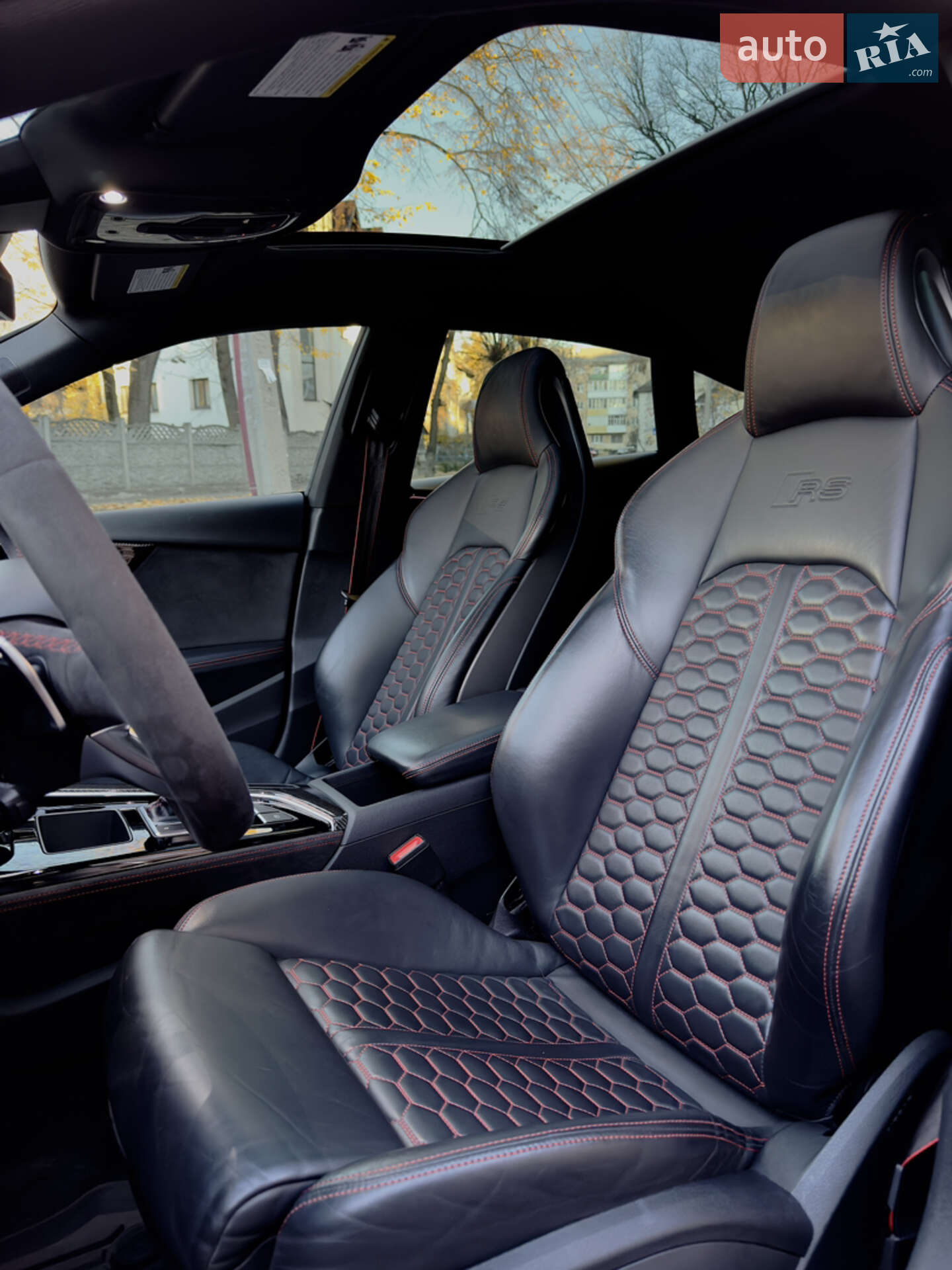 Audi RS5 2021 VIN WUAAWCF58NA900432 фото оголошення 14 з 22