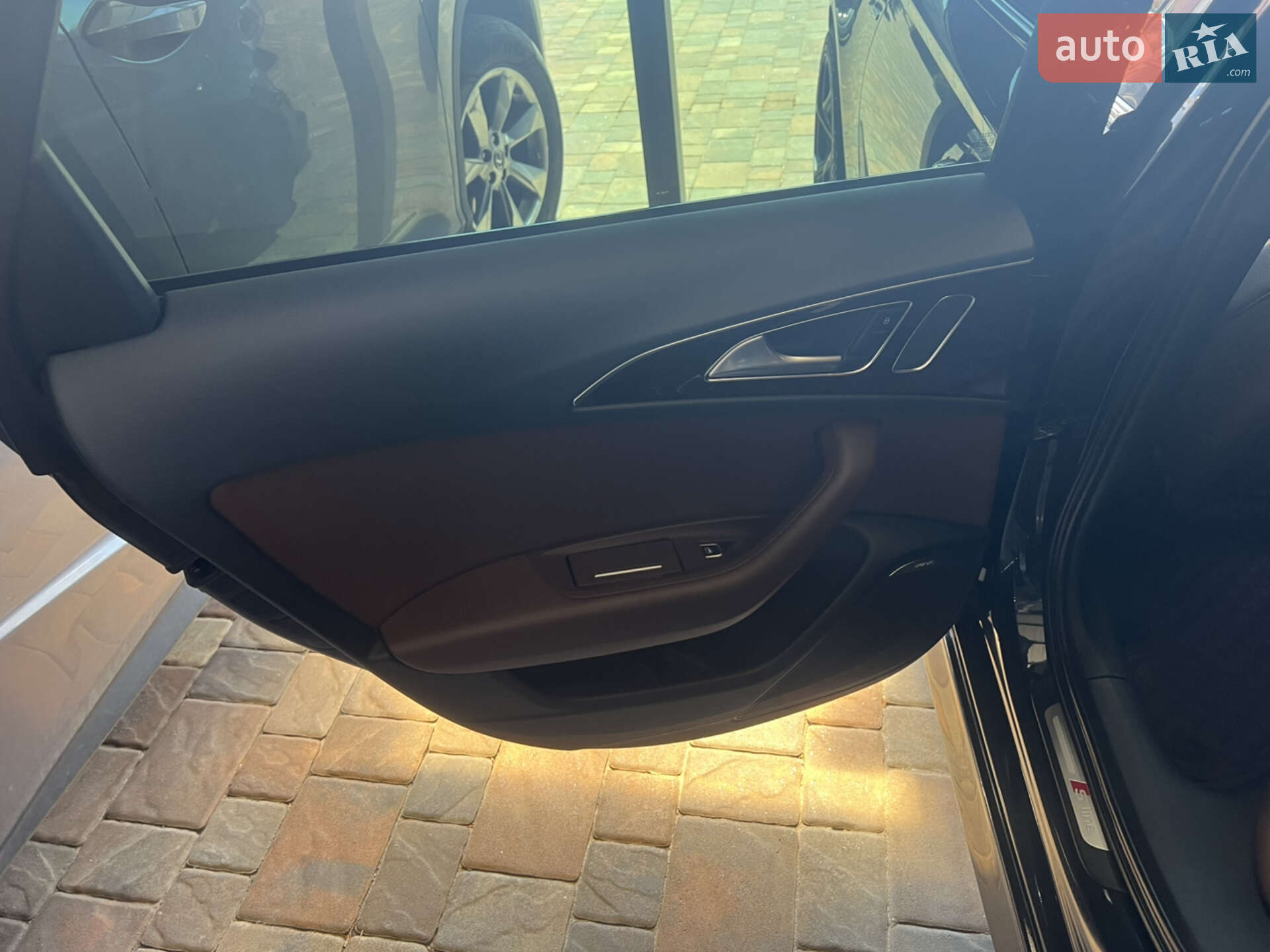 Audi A6 2015 VIN WAUFGAFC9GN128907 фото оголошення 9 з 10