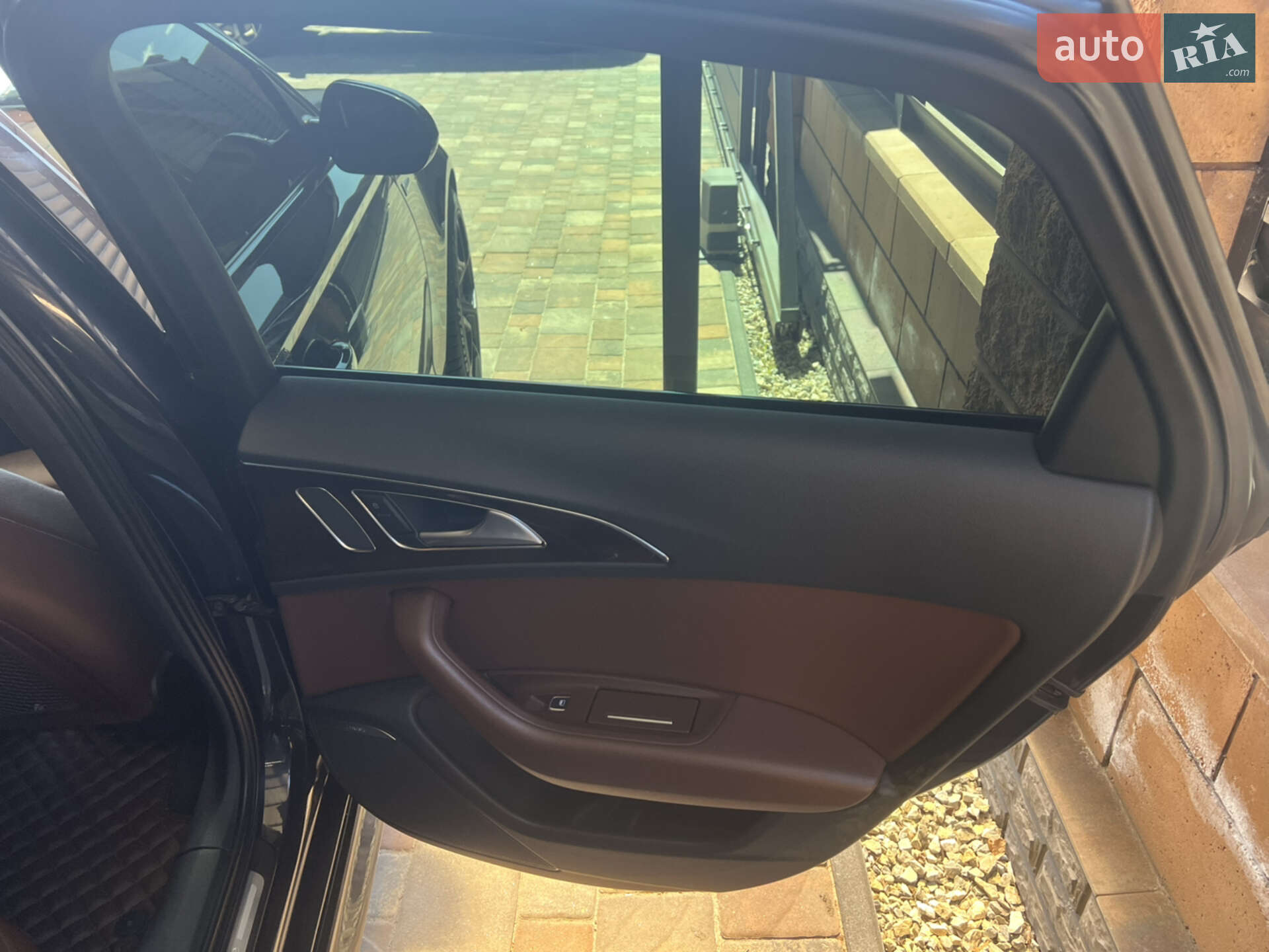 Audi A6 2015 VIN WAUFGAFC9GN128907 фото оголошення 10 з 10