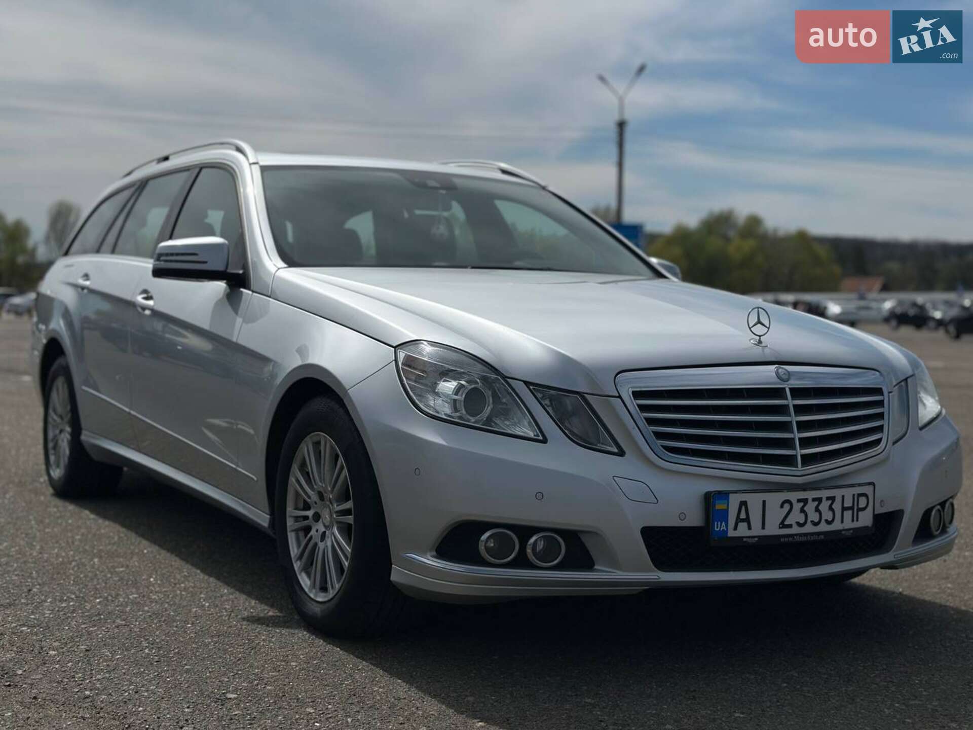 Mercedes-Benz E-Class 2011 VIN WDD2122021A493761 фото оголошення 4 з 11