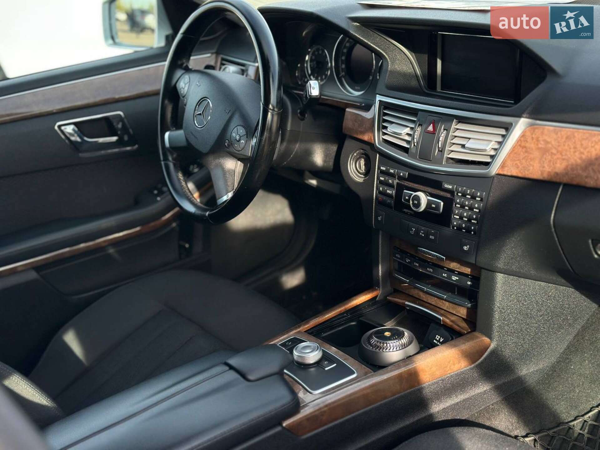 Mercedes-Benz E-Class 2011 VIN WDD2122021A493761 фото оголошення 10 з 11