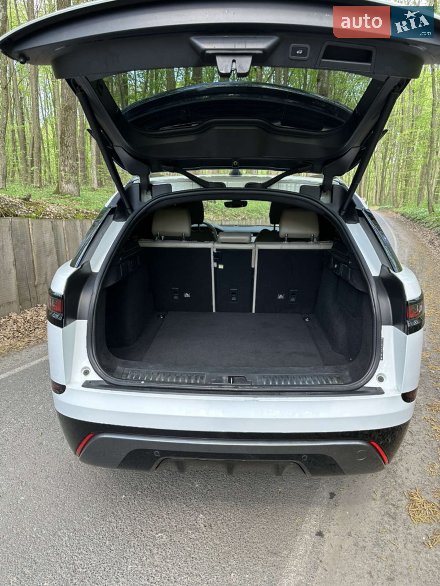 Land Rover Range Rover Velar 2017 VIN SALYL2RN0JA736767 фото оголошення 3 з 19