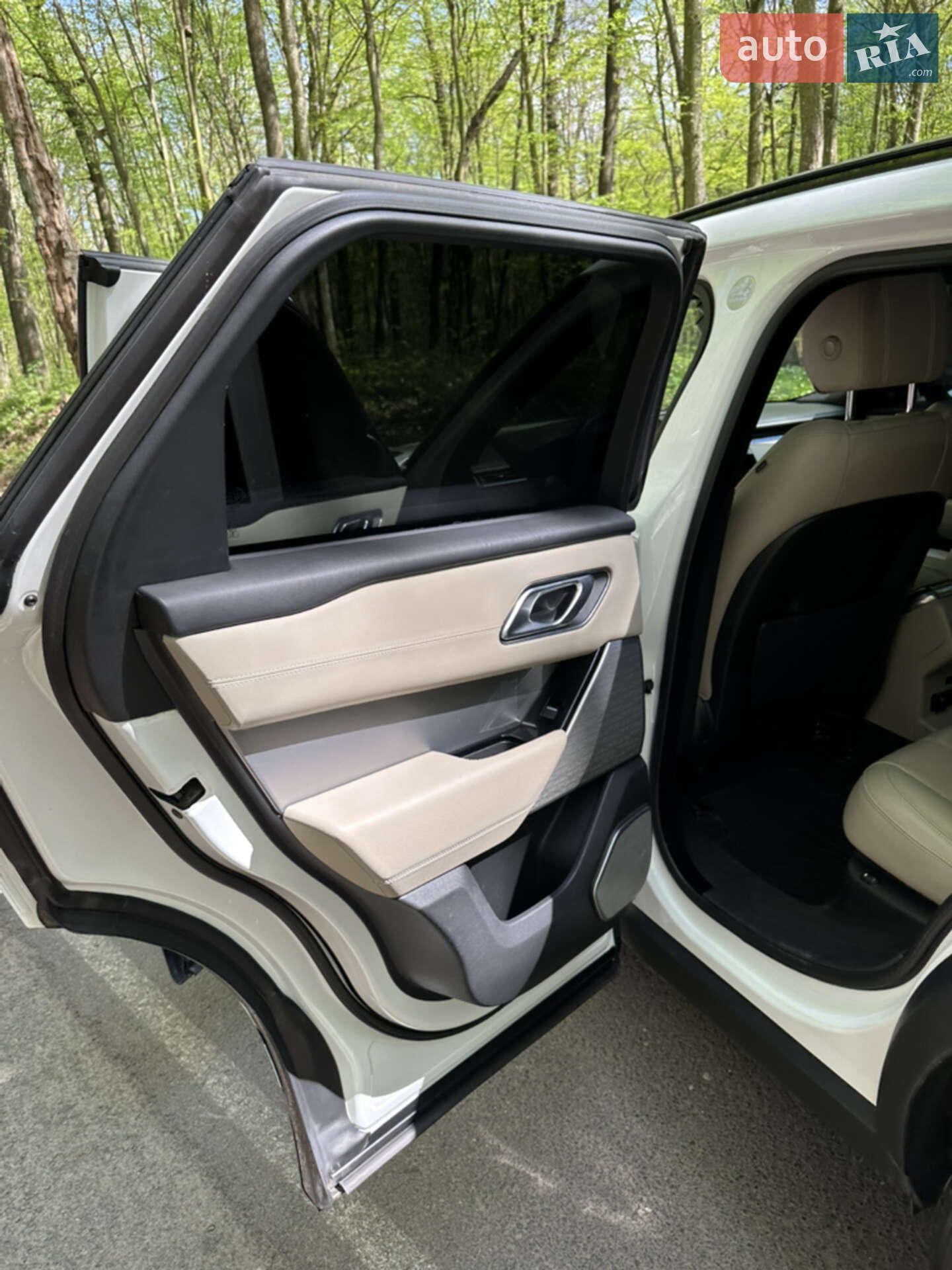 Land Rover Range Rover Velar 2017 VIN SALYL2RN0JA736767 фото оголошення 15 з 19