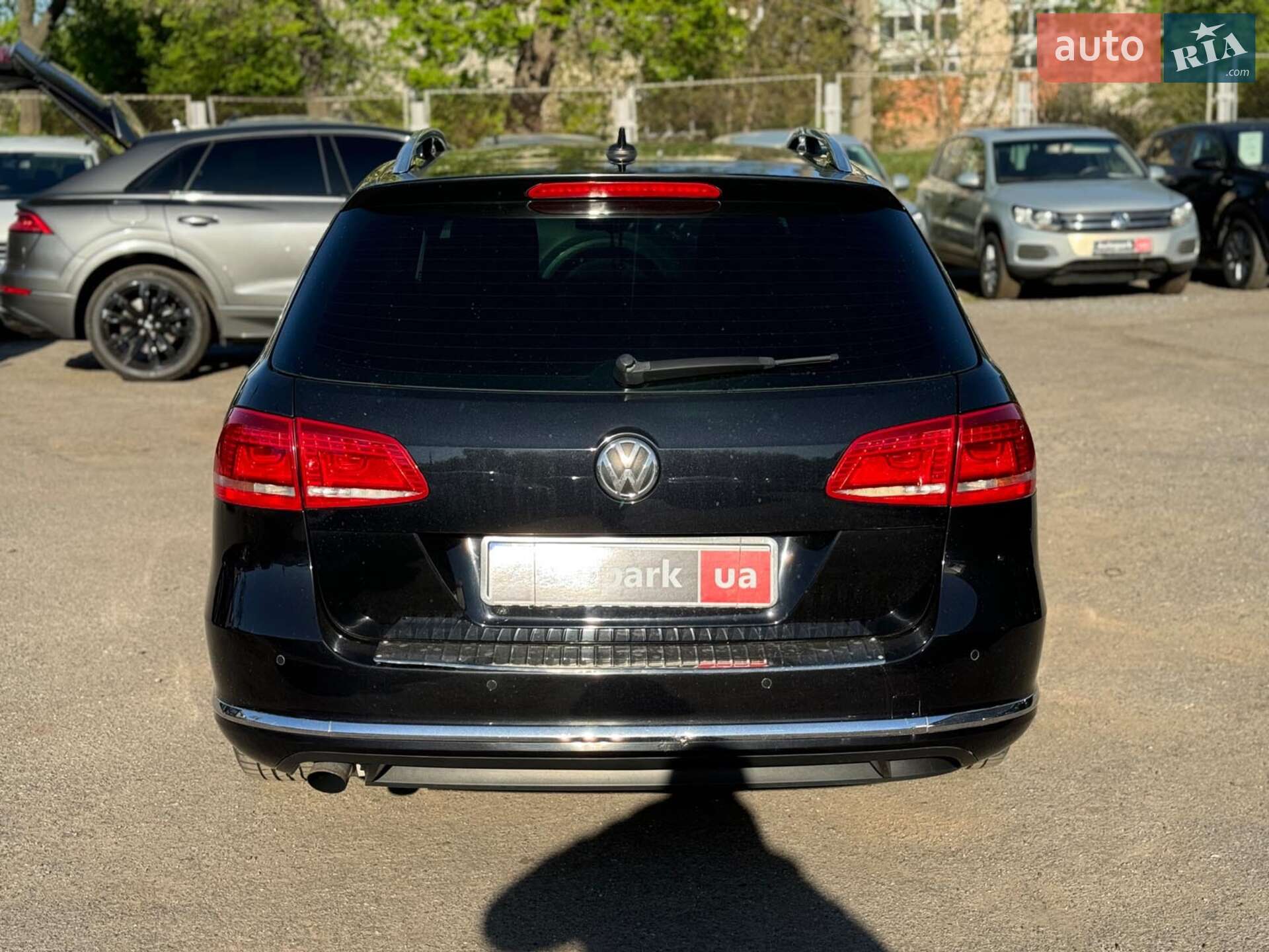 Volkswagen Passat 2011 VIN WVWZZZ3CZCE058402 фото оголошення 8 з 23