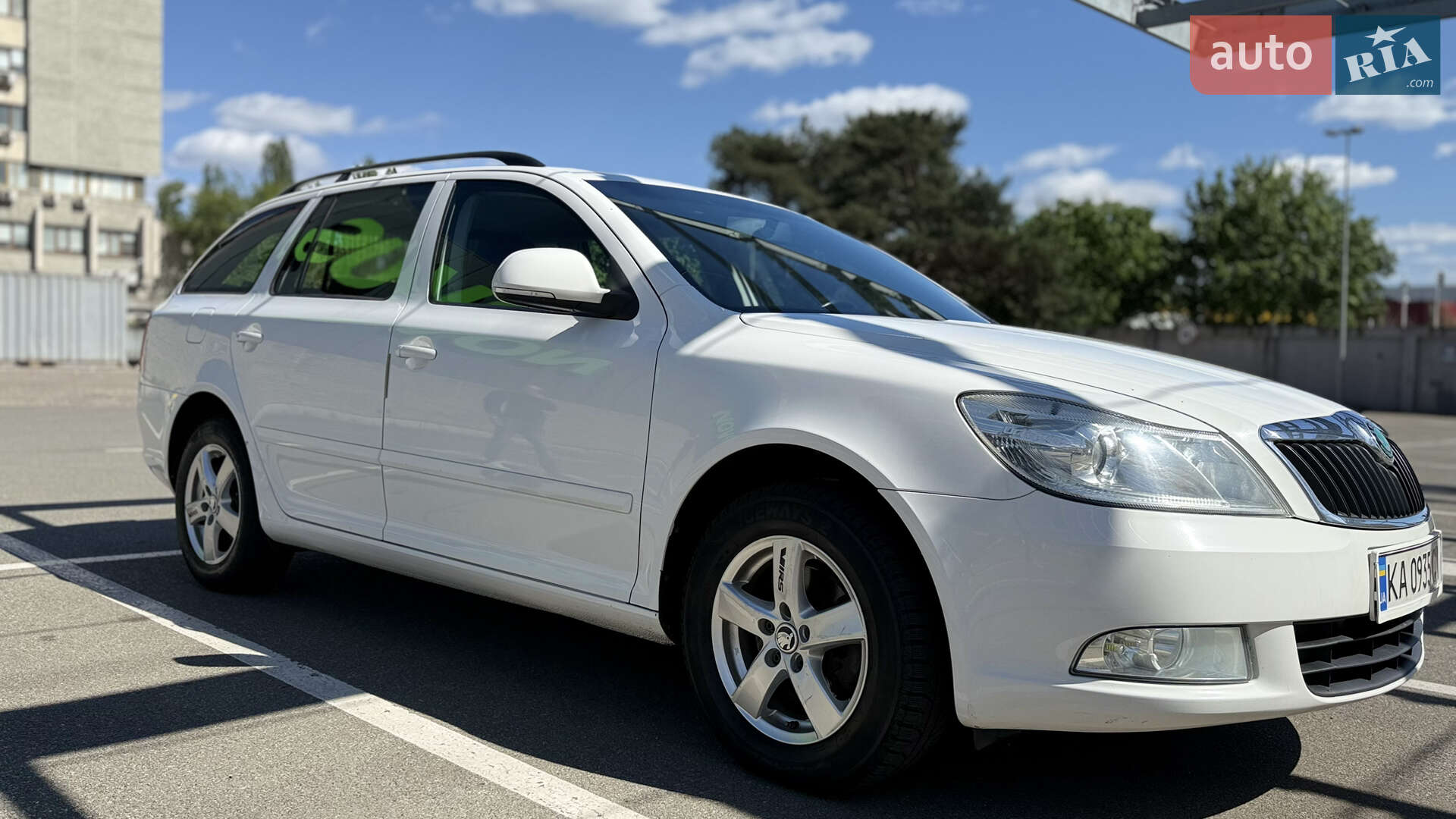 Skoda Octavia 2013 VIN TMBHE61ZXD2140152 фото оголошення 6 з 36