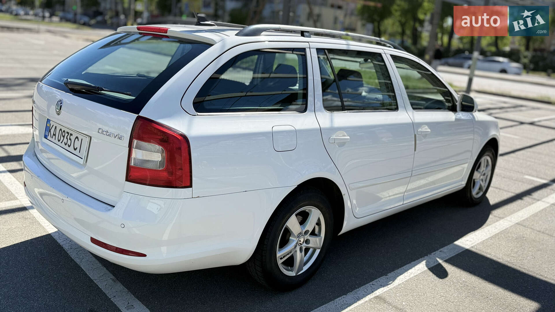 Skoda Octavia 2013 VIN TMBHE61ZXD2140152 фото оголошення 8 з 36
