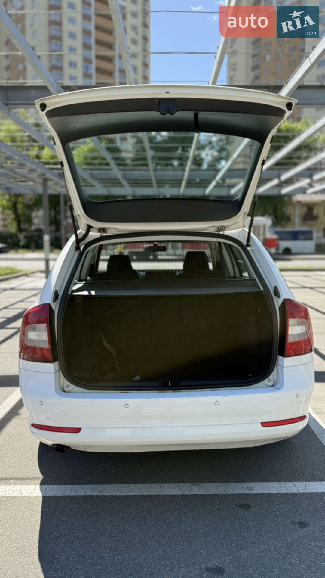 Skoda Octavia 2013 VIN TMBHE61ZXD2140152 фото оголошення 15 з 36