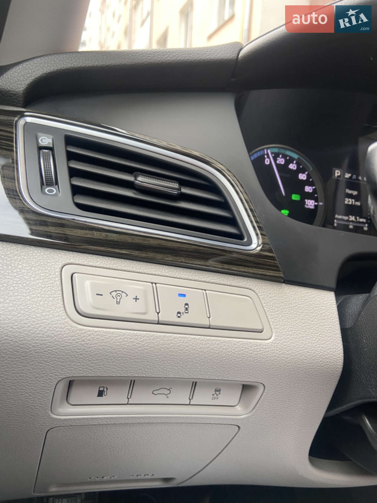 Hyundai Sonata 2016 VIN KMHE34L17HA050971 фото оголошення 18 з 19