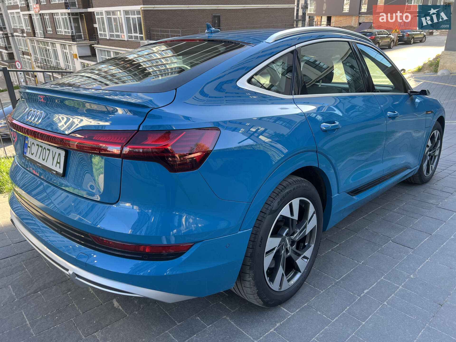 Audi e-tron Sportback 2020 VIN WAUZZZGE7LB037085 фото оголошення 7 з 47